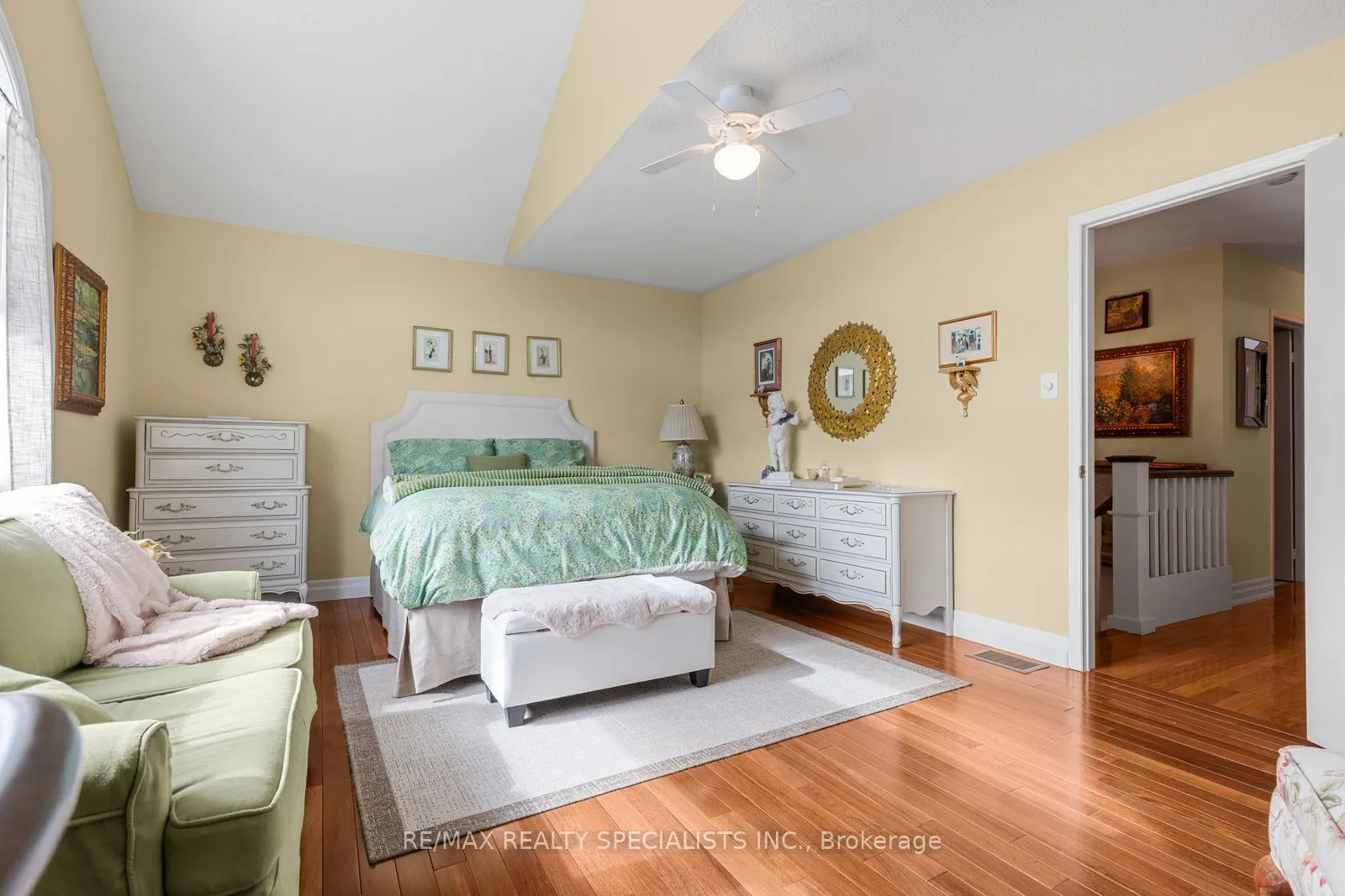 3602 Forest Bluff Crescent