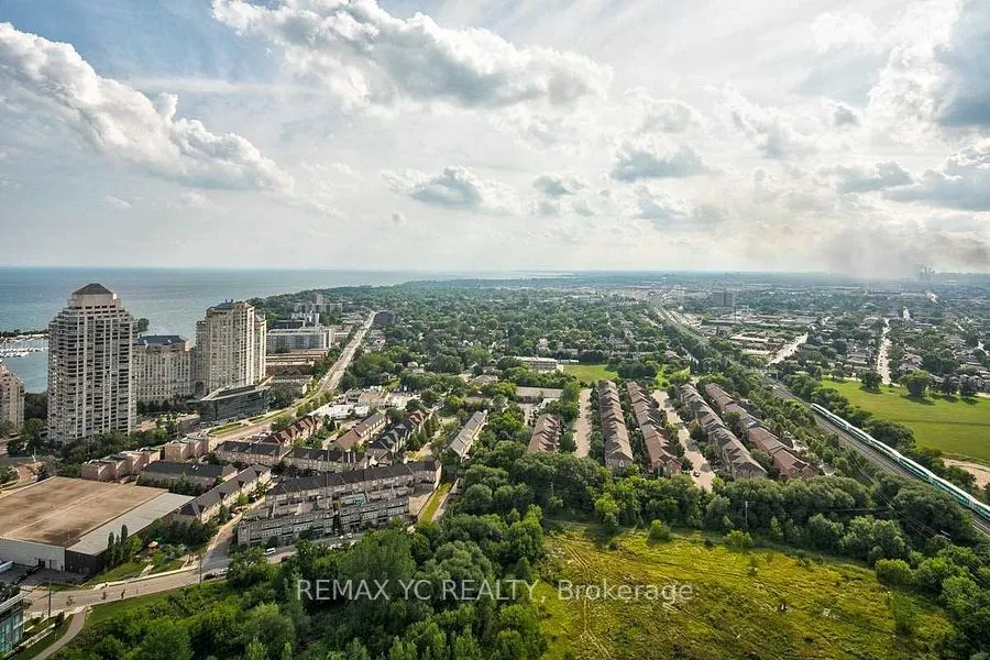 36 Park Lawn Road #3705