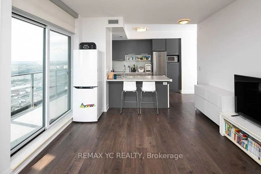 36 Park Lawn Road #3705