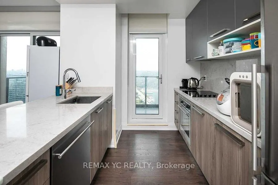 36 Park Lawn Road #3705