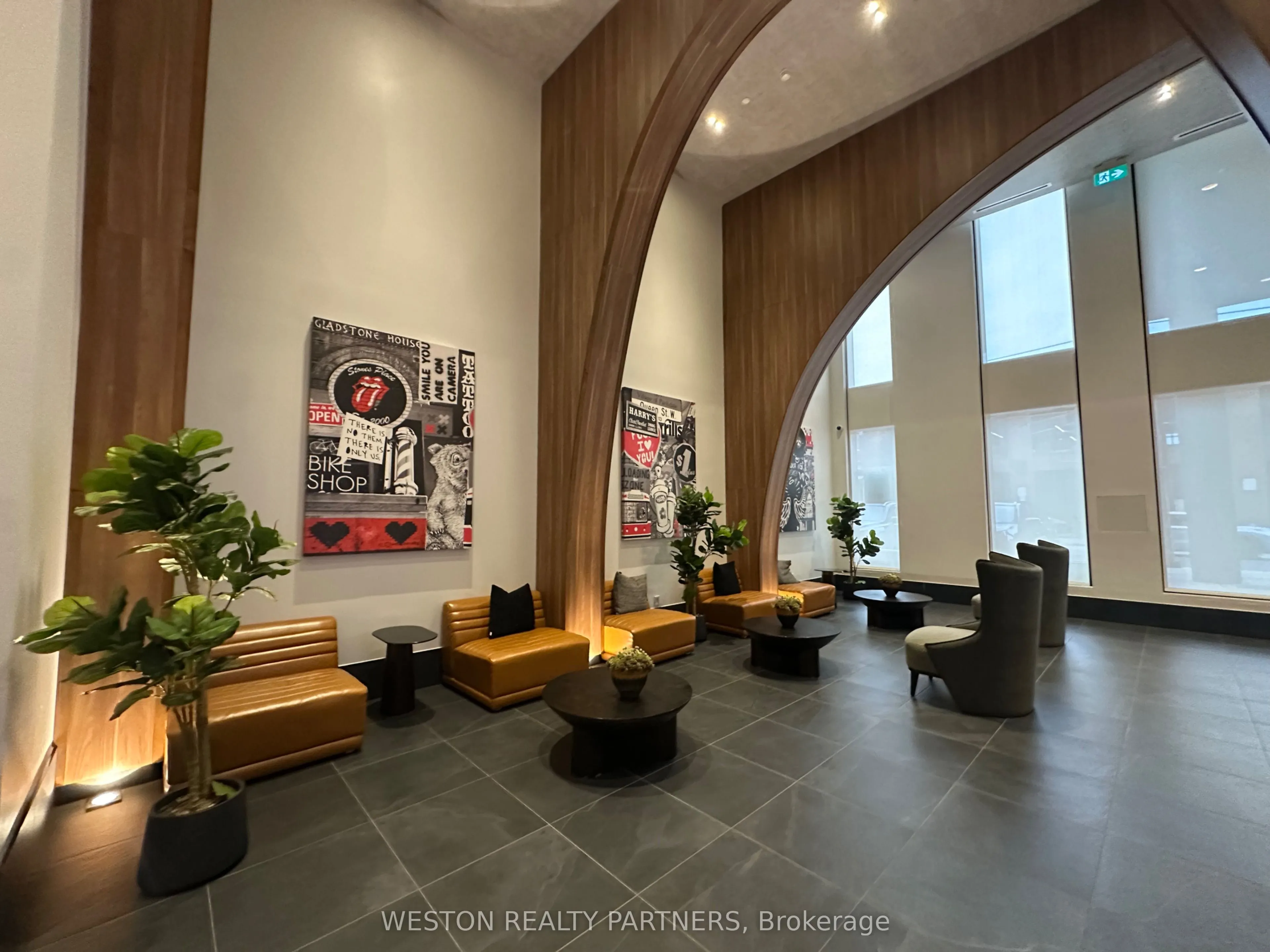 270 Dufferin Street #523