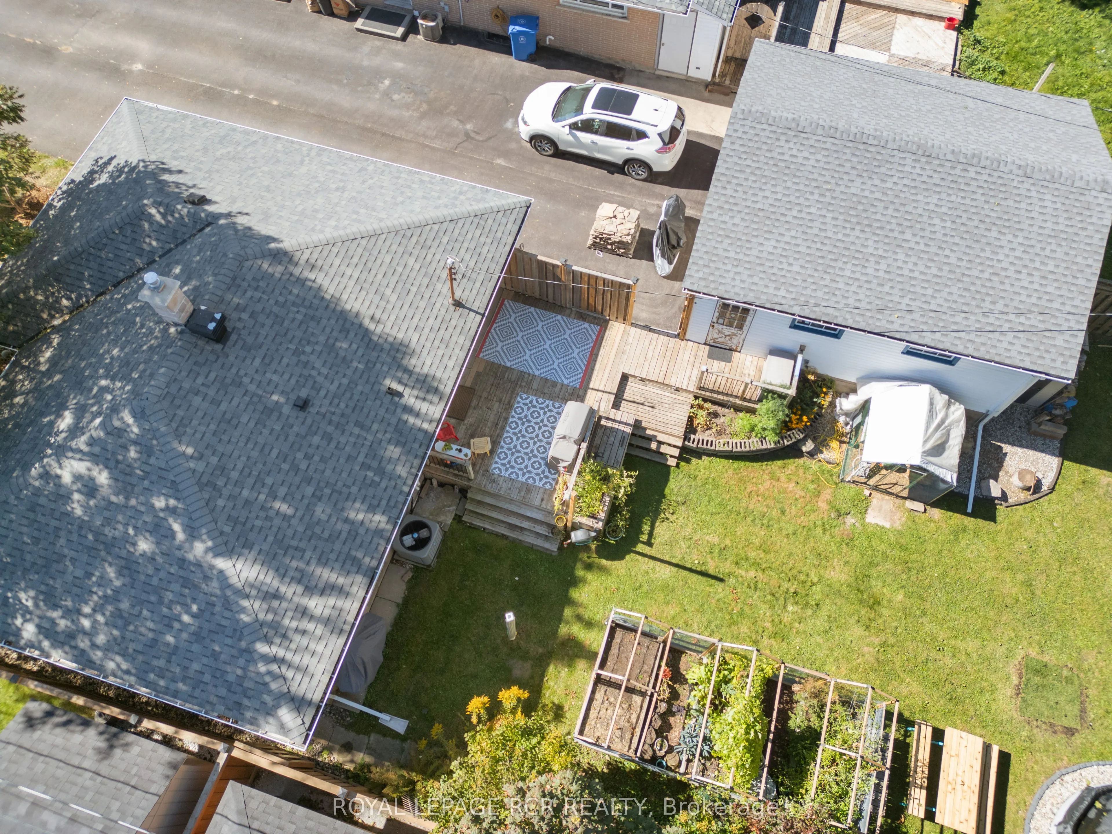 203 Zina Street