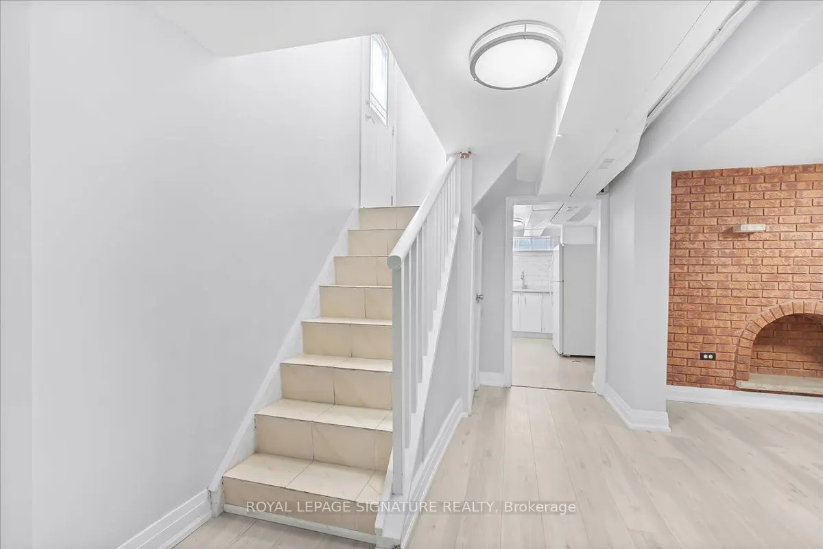 90A Bicknell Avenue
