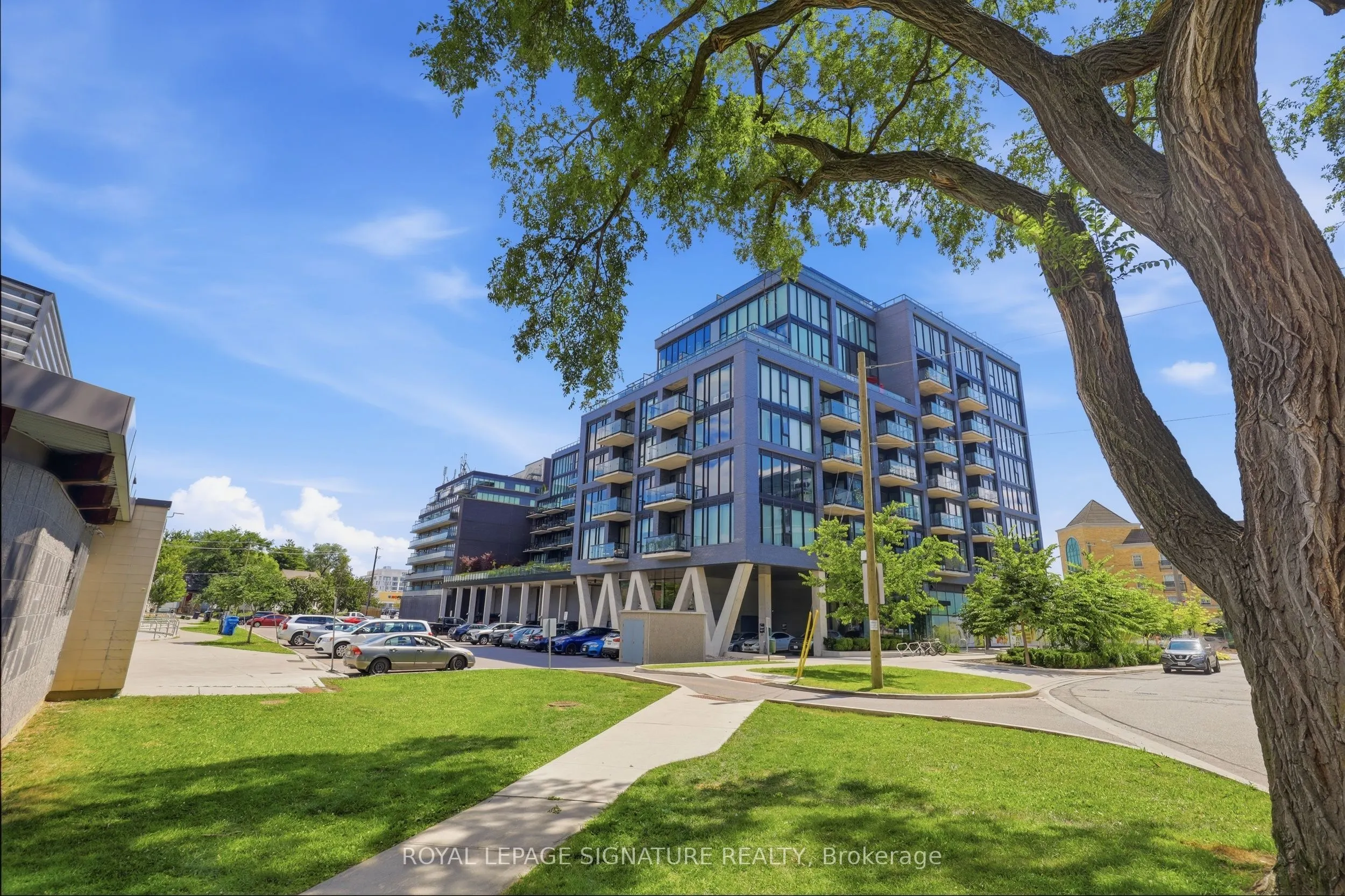 7 Smith Crescent #426