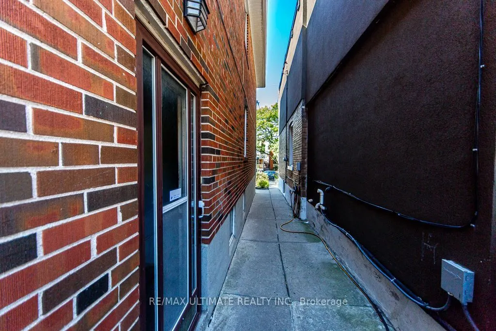 45 McRoberts Avenue