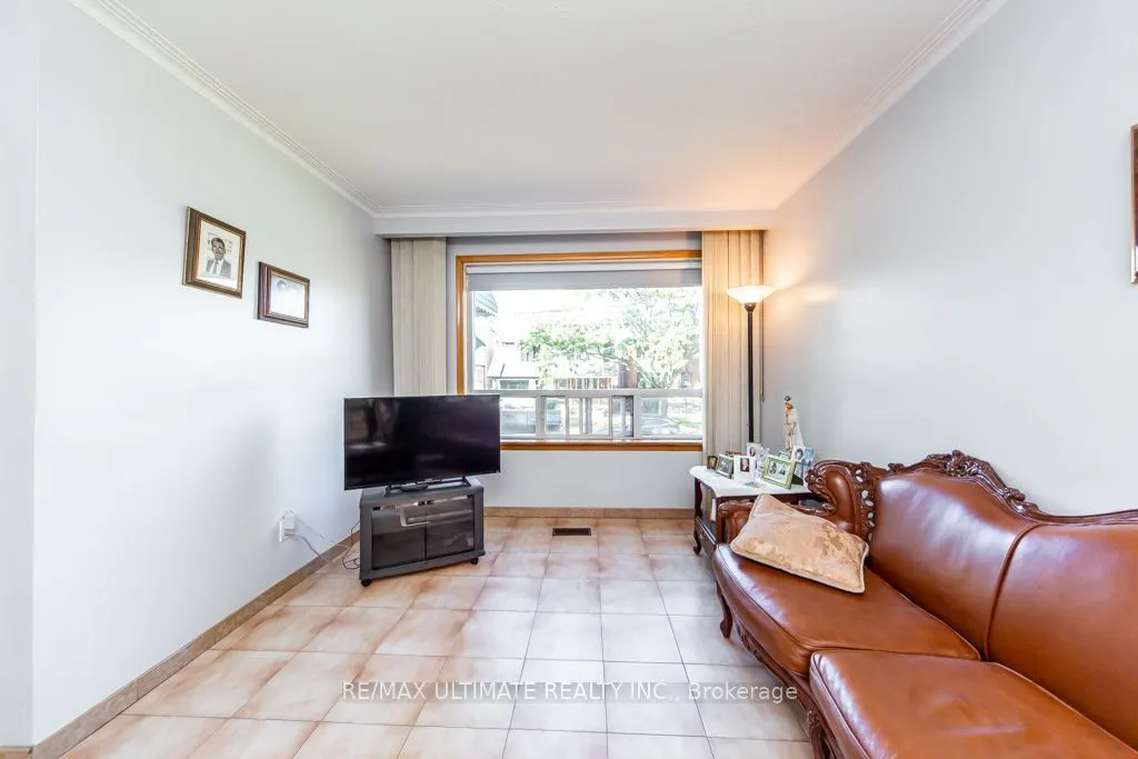 45 McRoberts Avenue