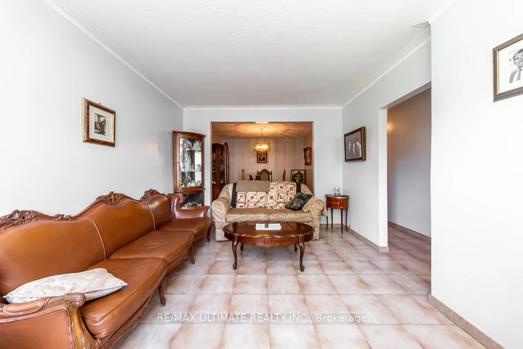 45 McRoberts Avenue