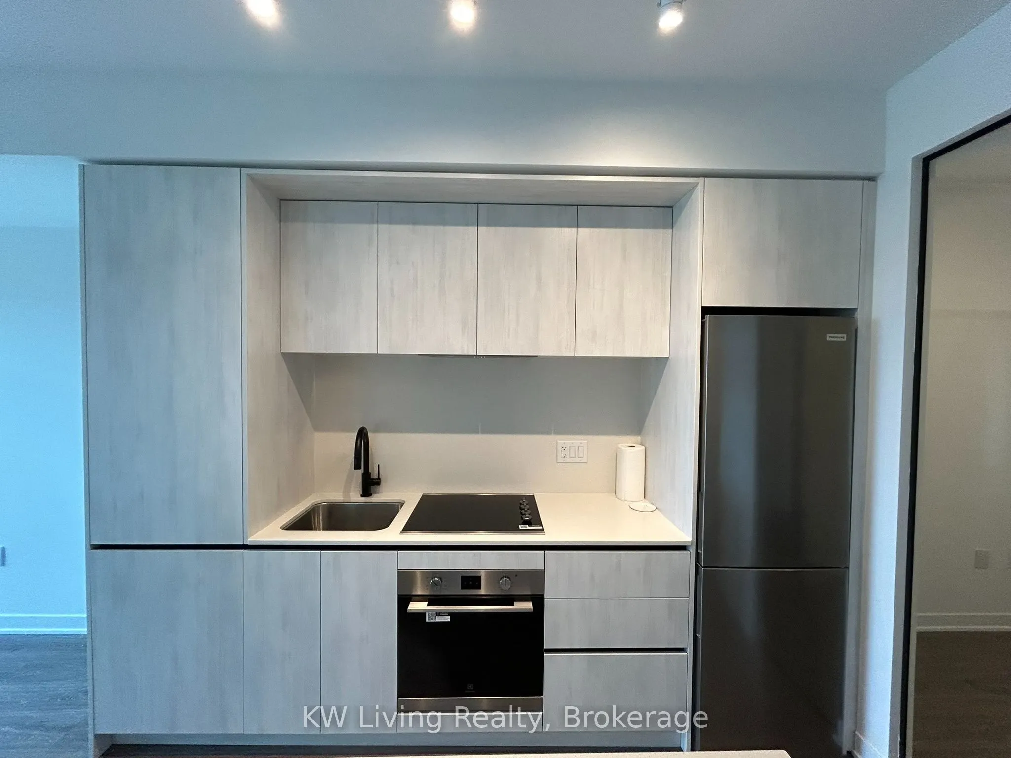 2495 Eglinton Avenue W #603