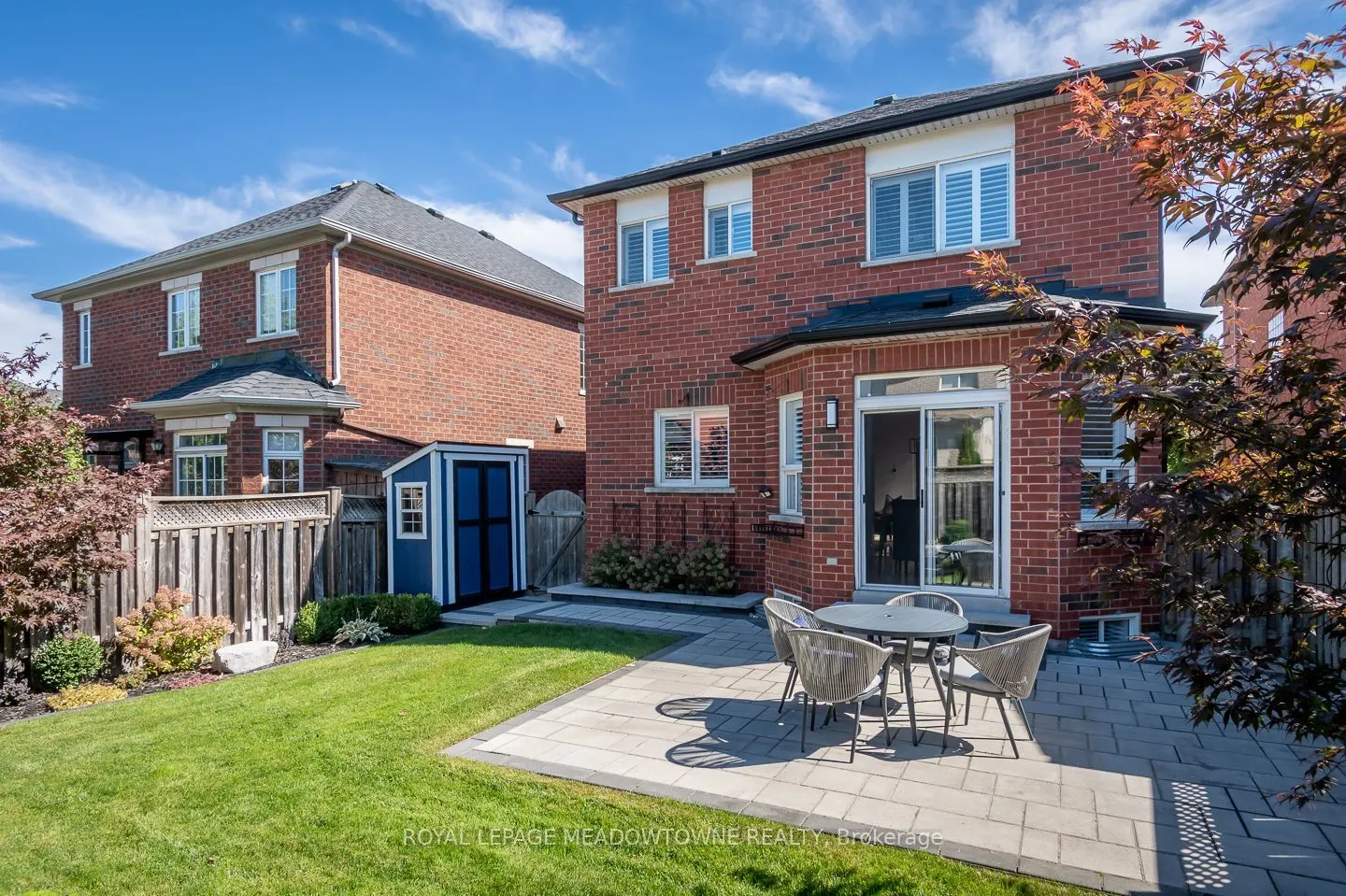 1319 Weller Cross