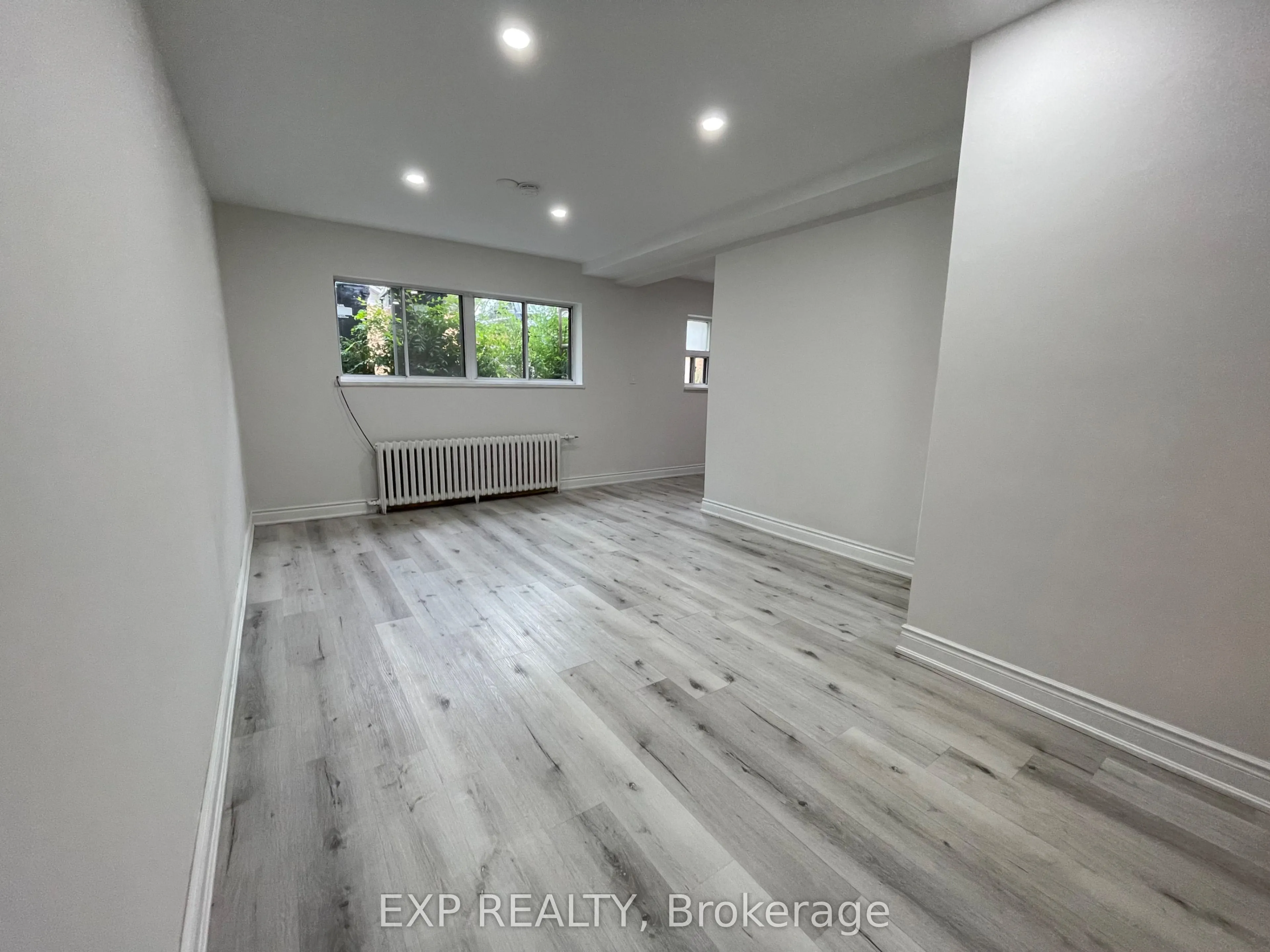 259 Lakeshore Road E #1