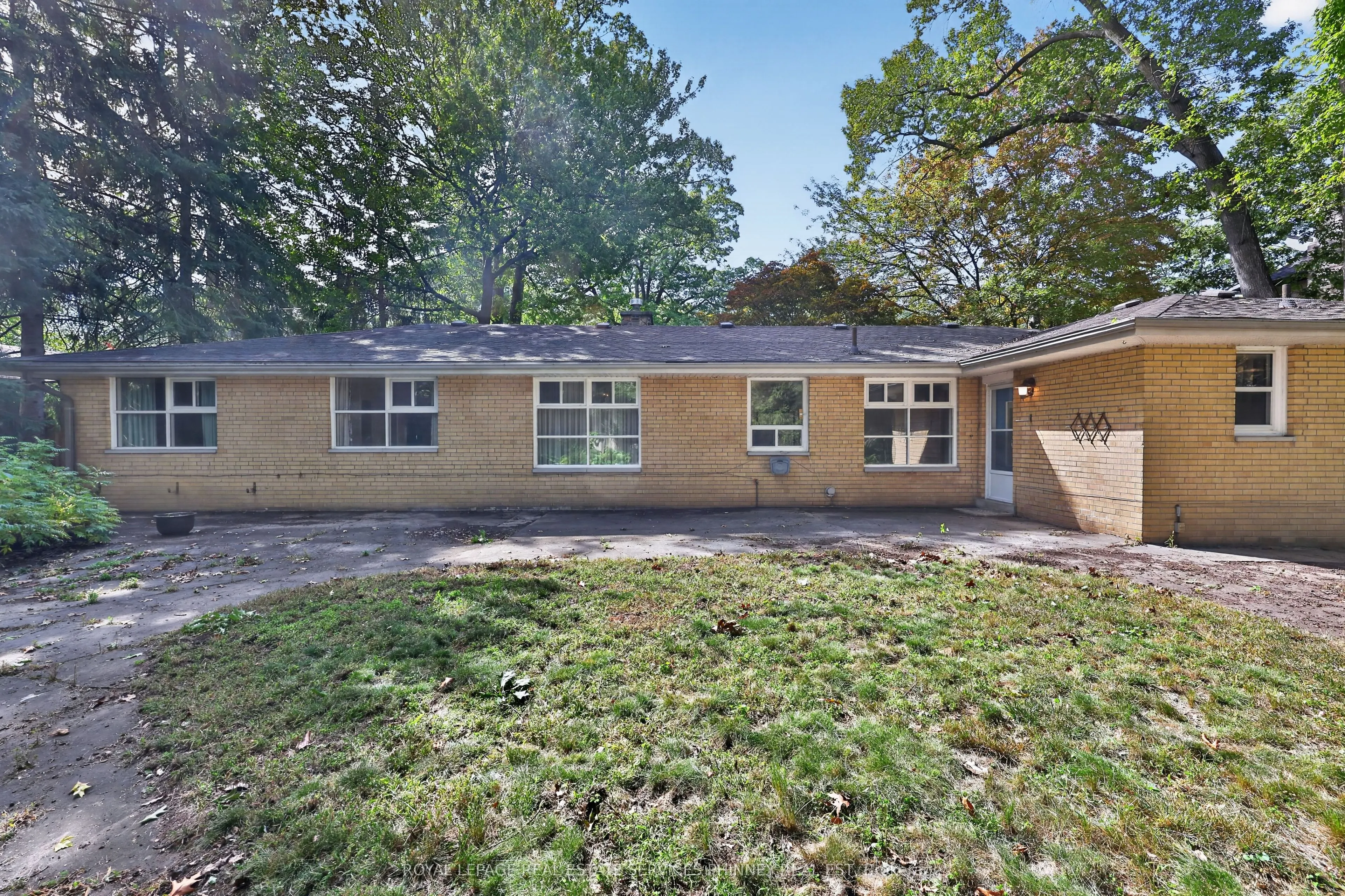 1519 Elite Road