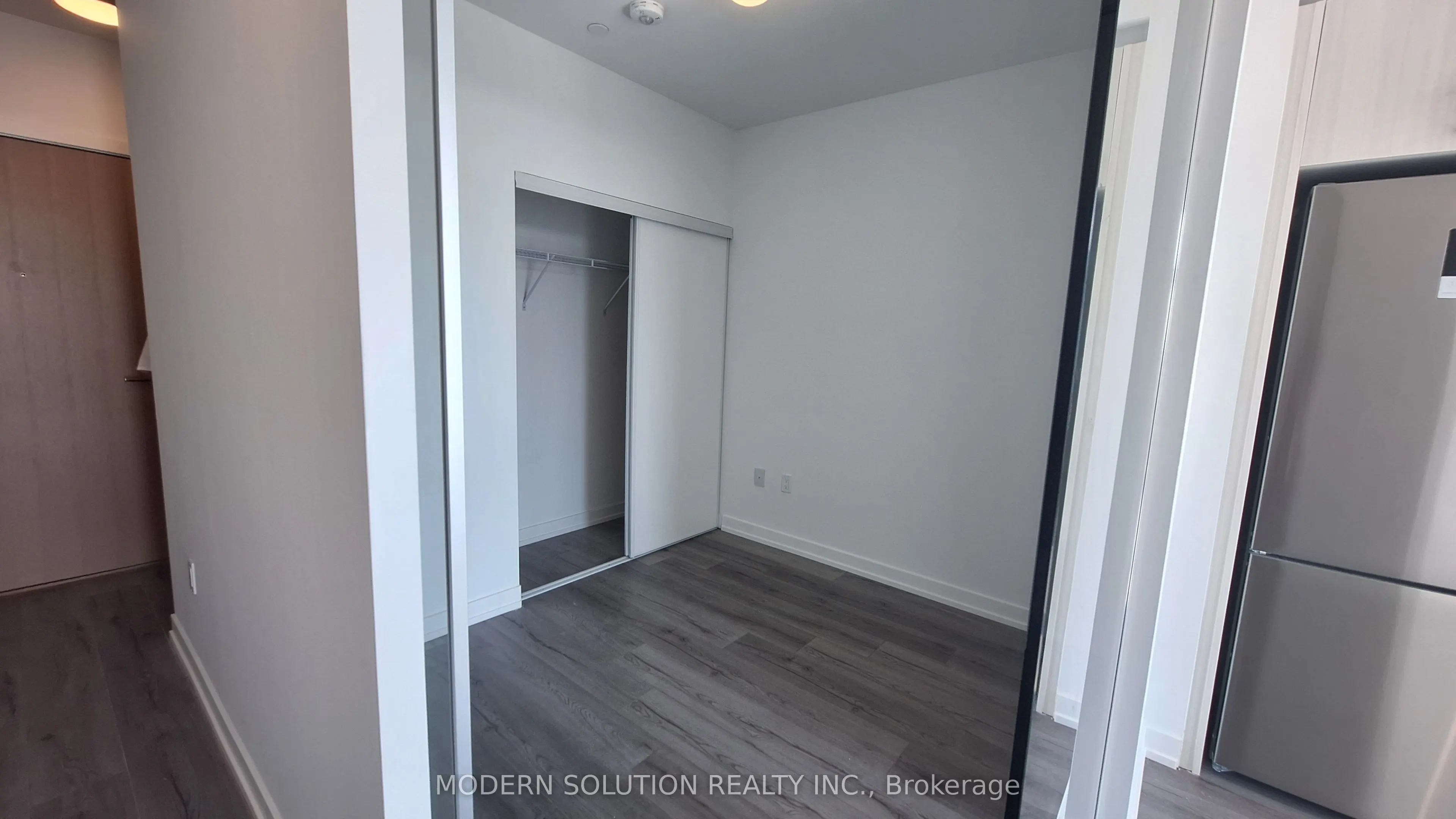 1195 The Queensway #1001
