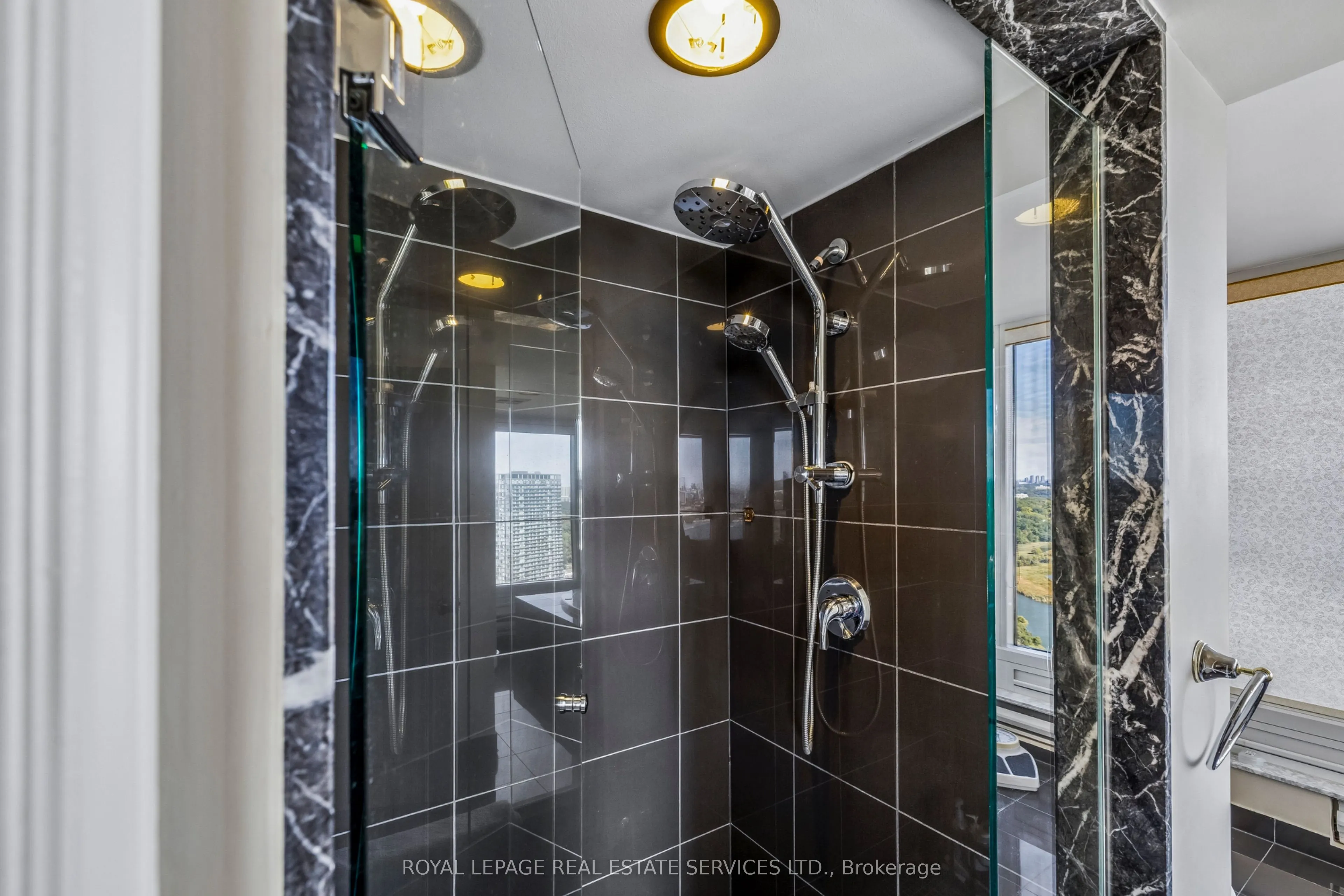 1 Palace Pier Court #3801