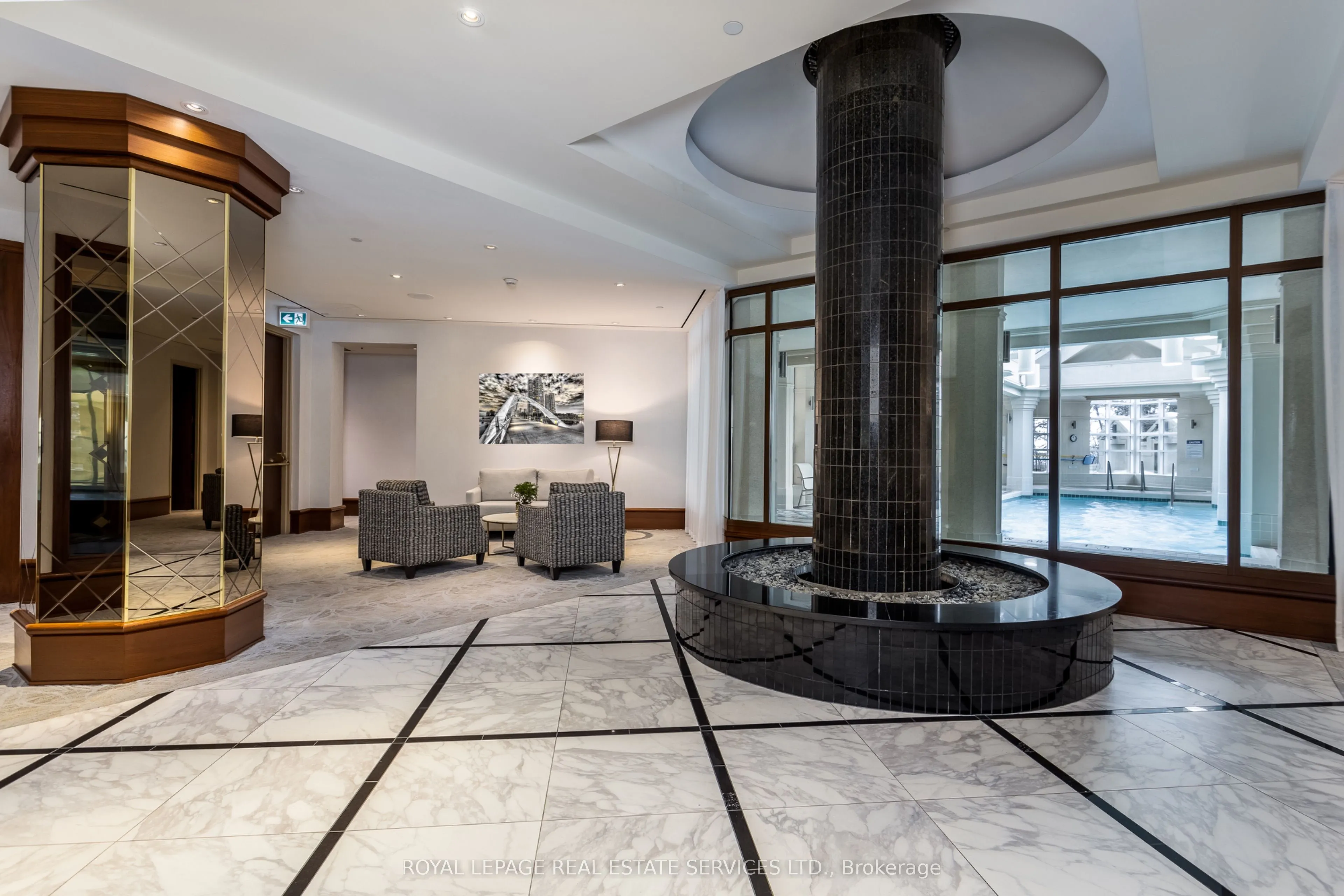 1 Palace Pier Court #3801