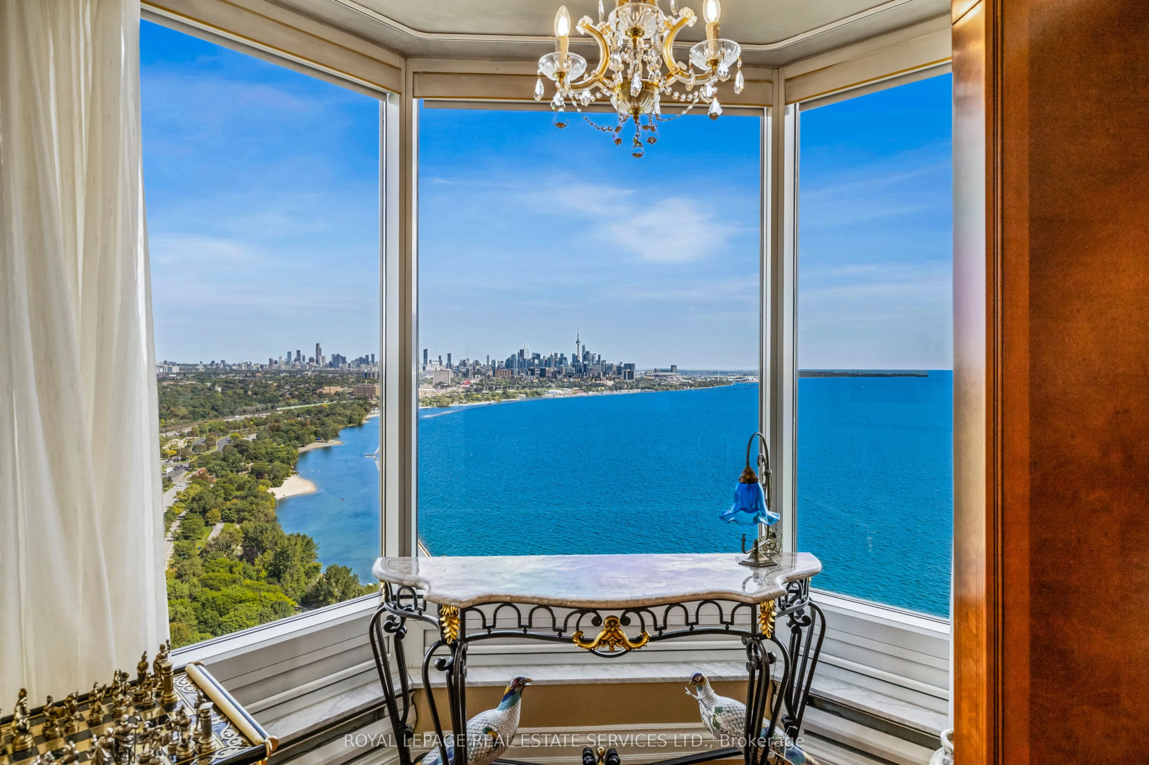1 Palace Pier Court #3801