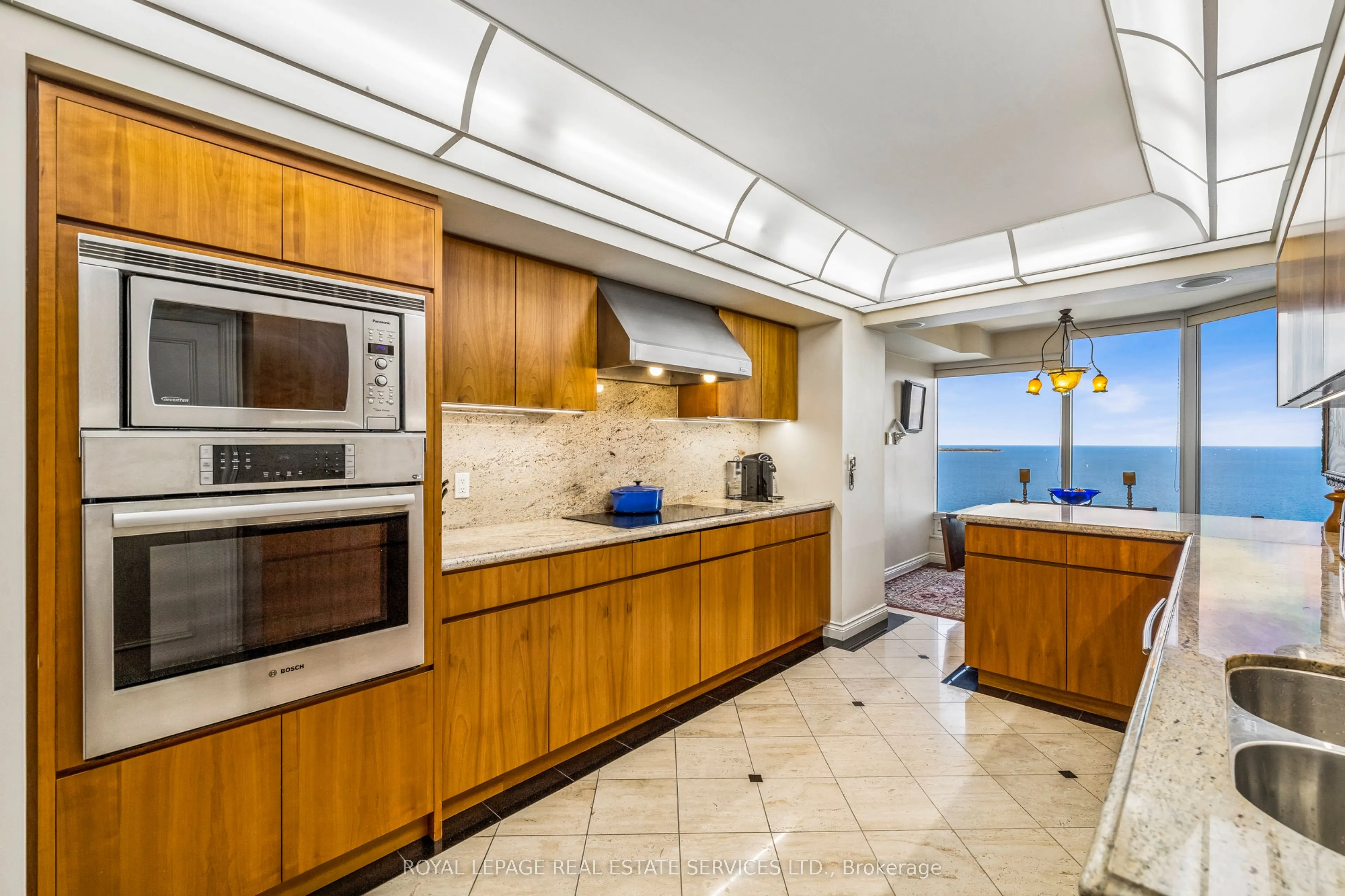 1 Palace Pier Court #3801