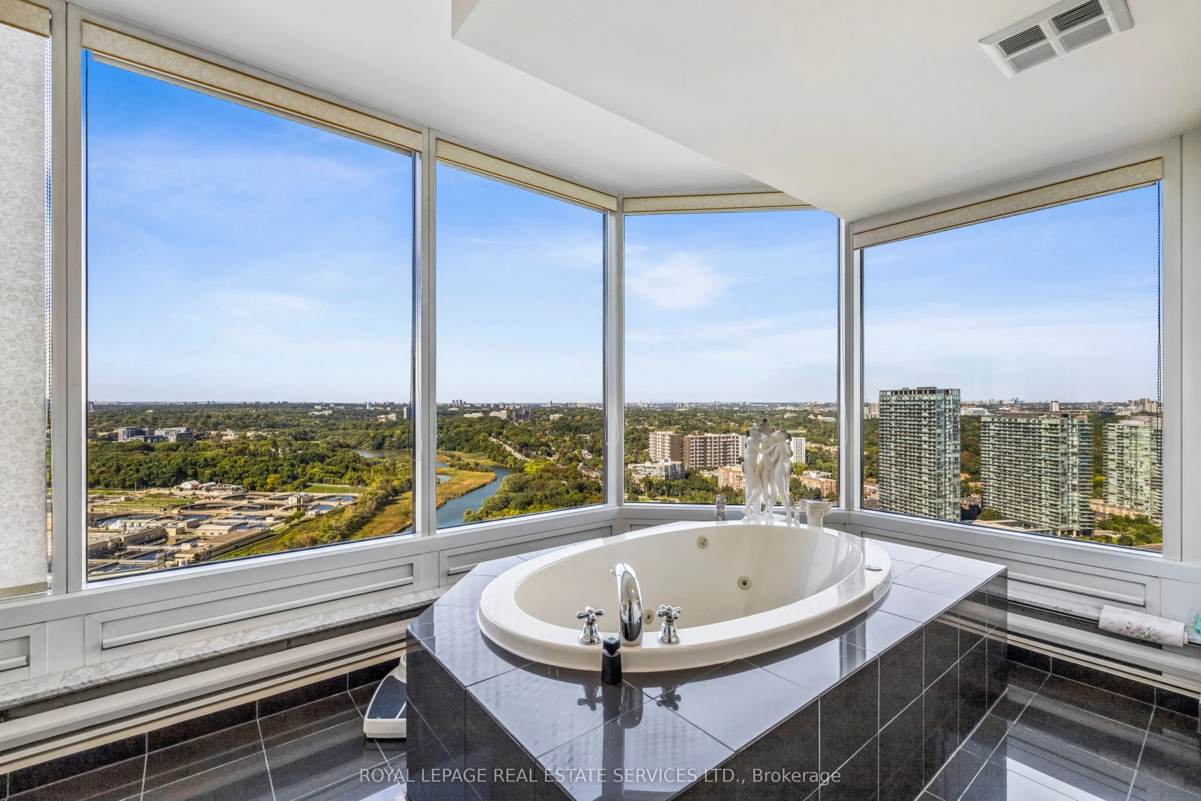 1 Palace Pier Court #3801
