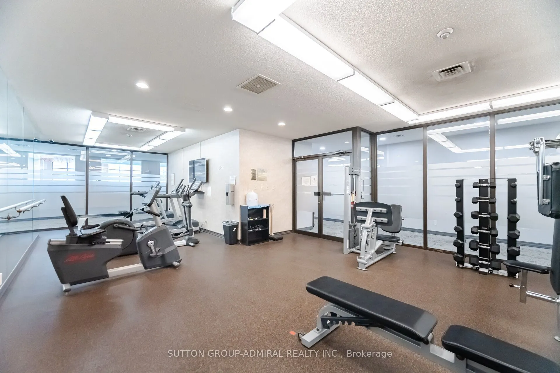 1 Aberfoyle Crescent #411