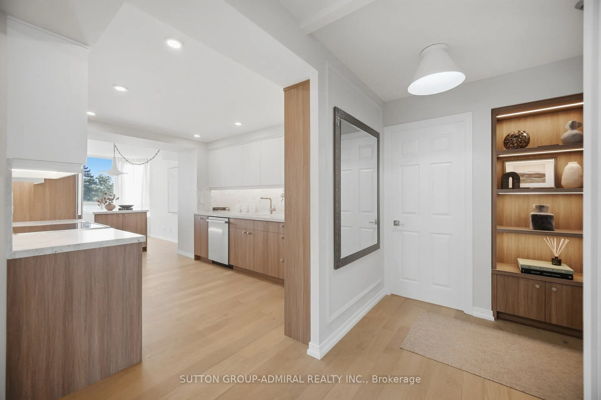 1 Aberfoyle Crescent #411