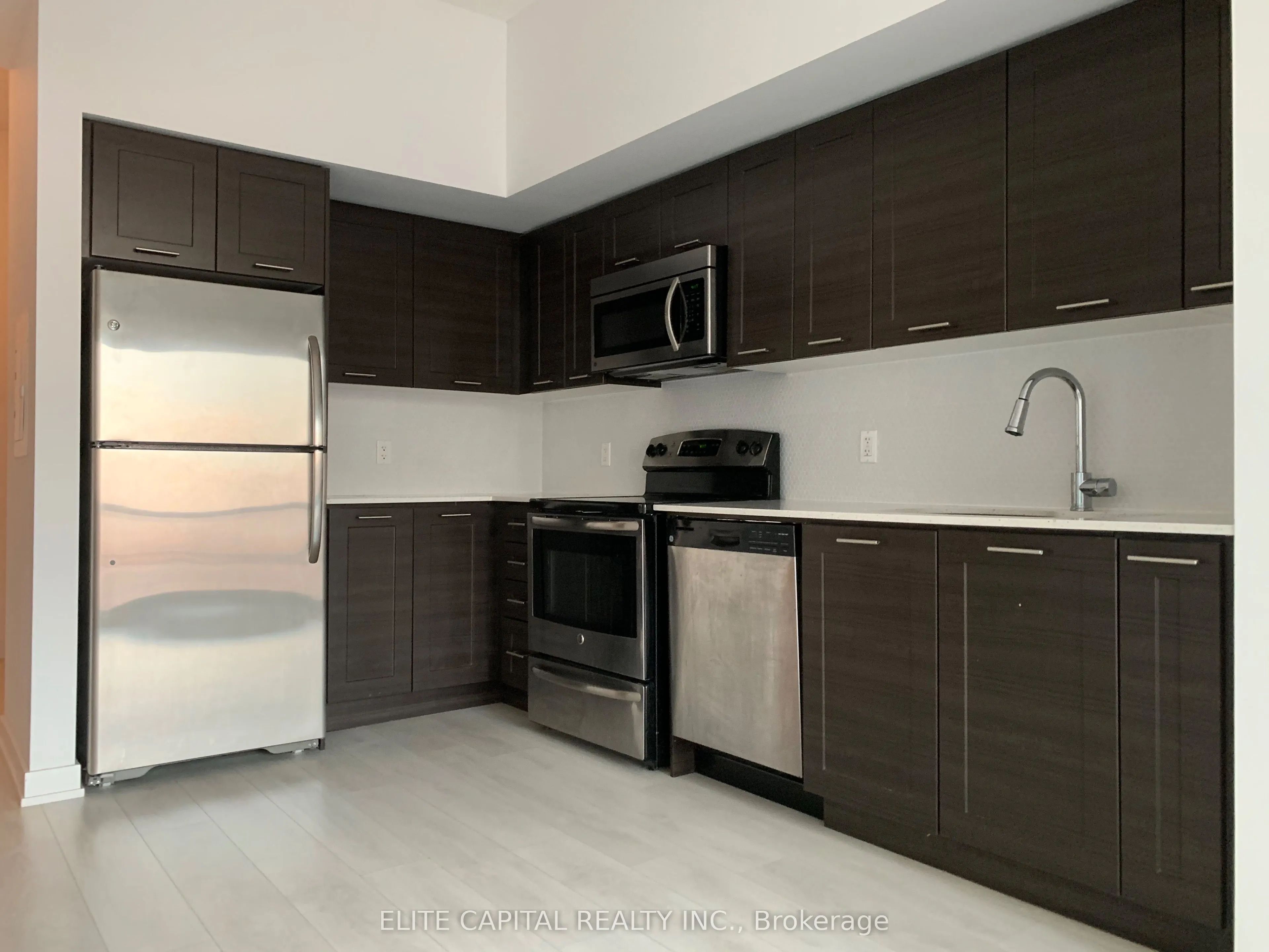 2212 Lake Shore Boulevard W #1810