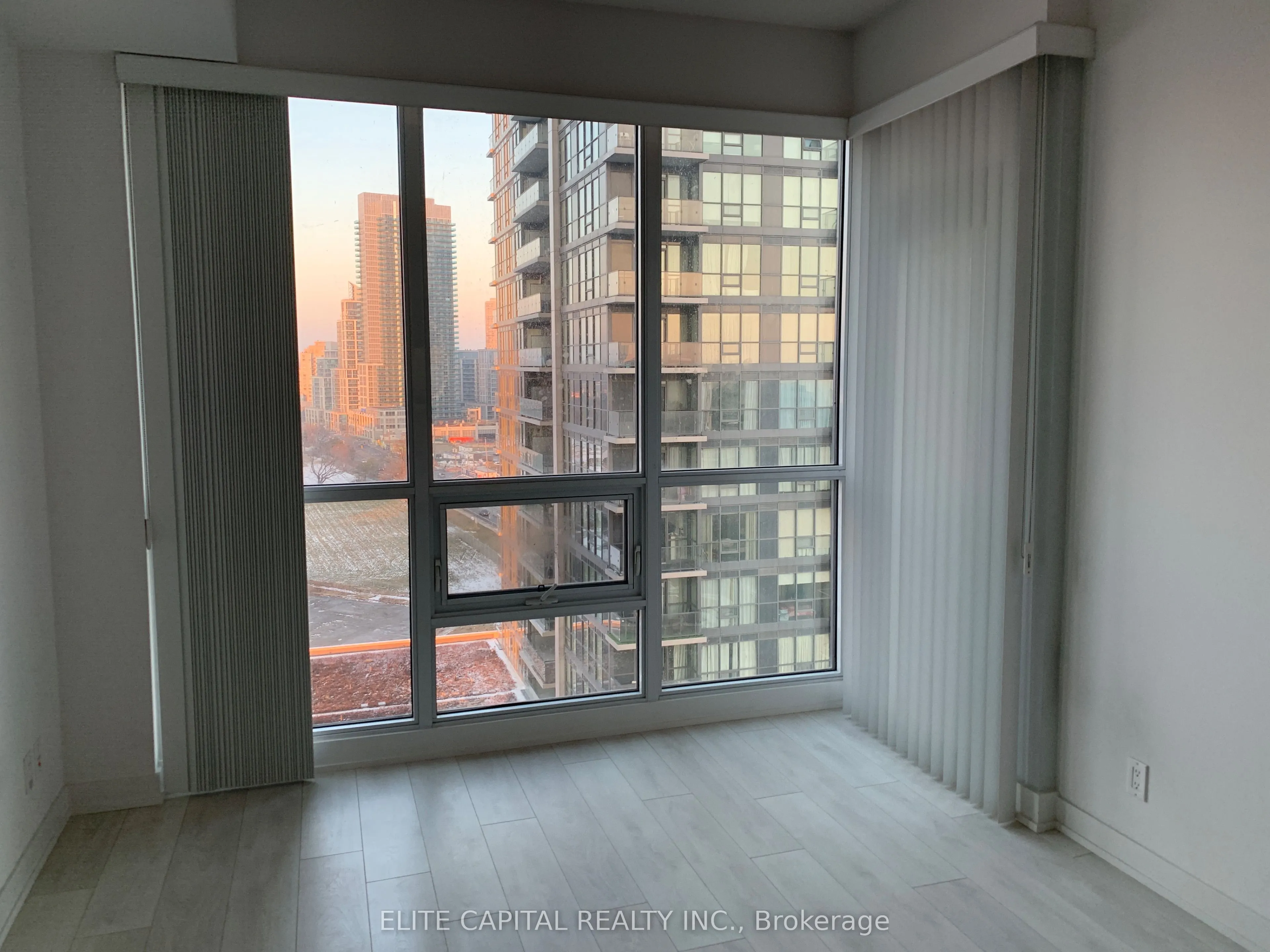 2212 Lake Shore Boulevard W #1810