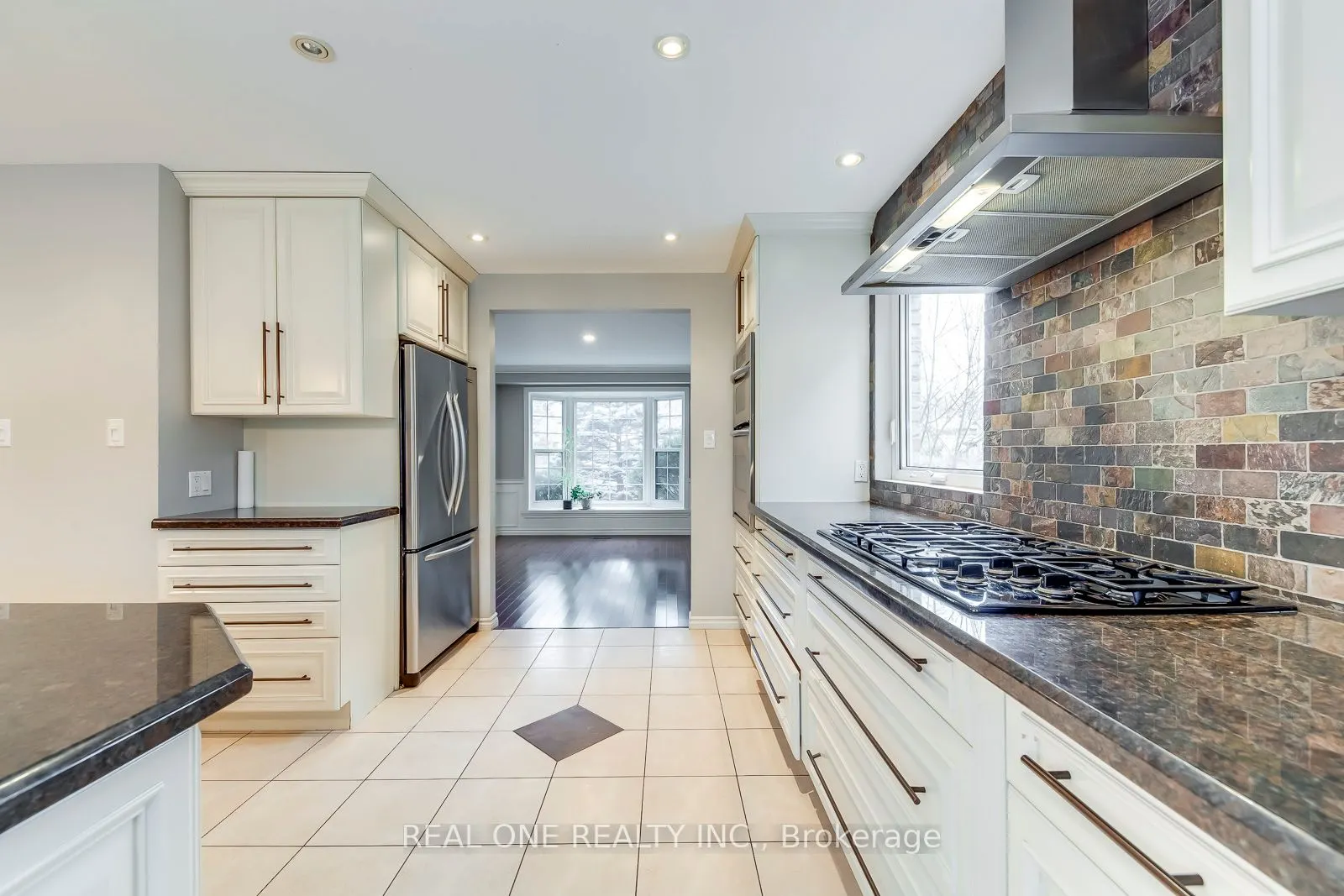 120 Blyth Crescent