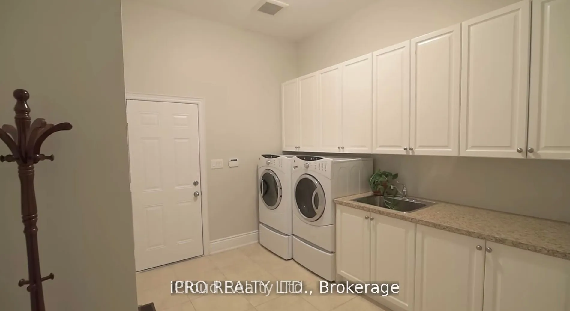 5116 Summersky Court