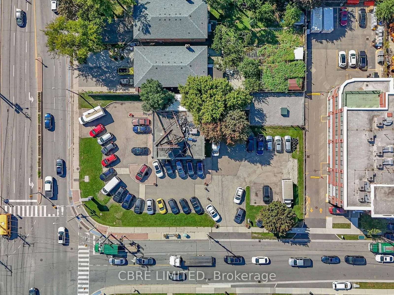 2310 Sheppard Avenue W