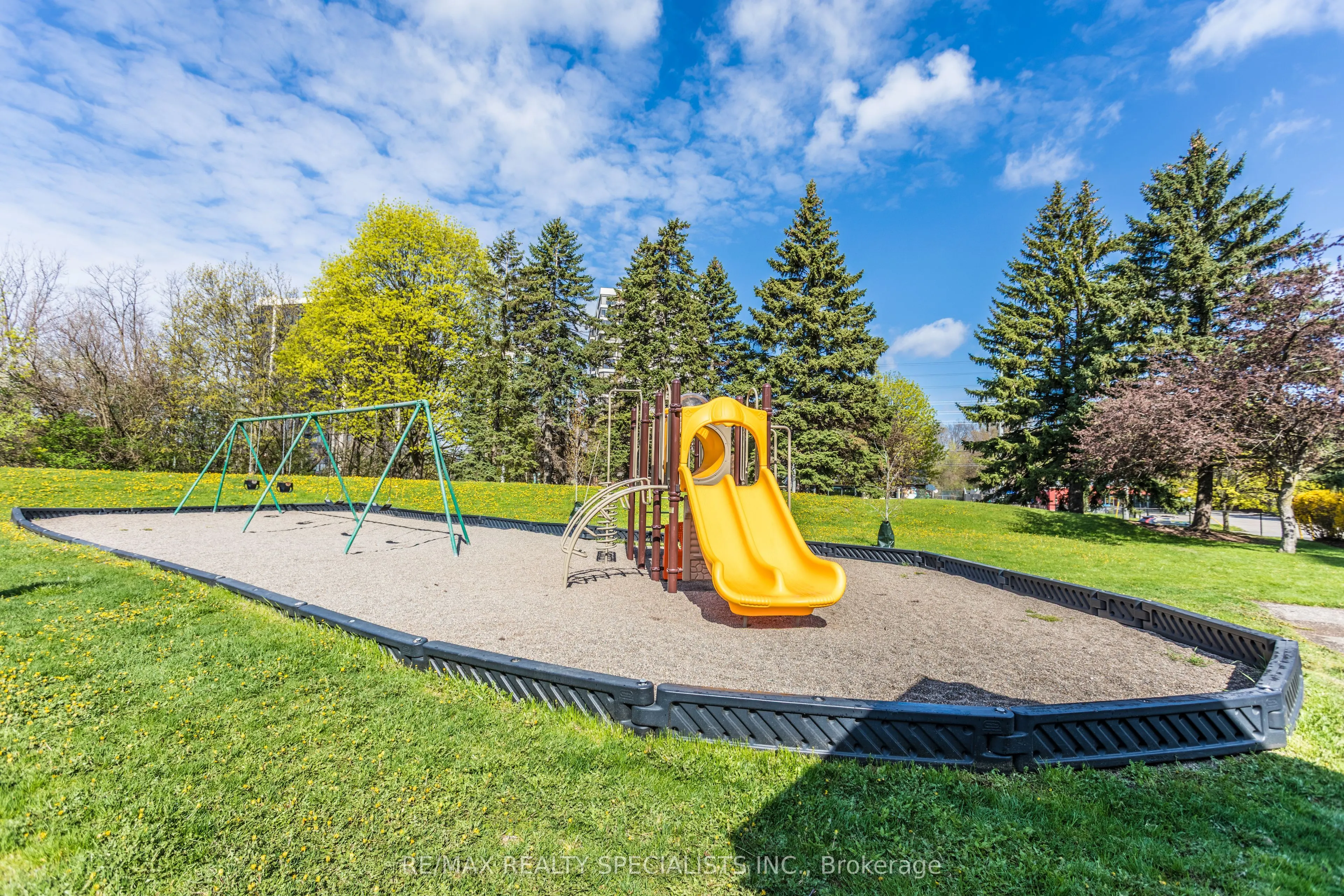 966 Inverhouse Drive #410