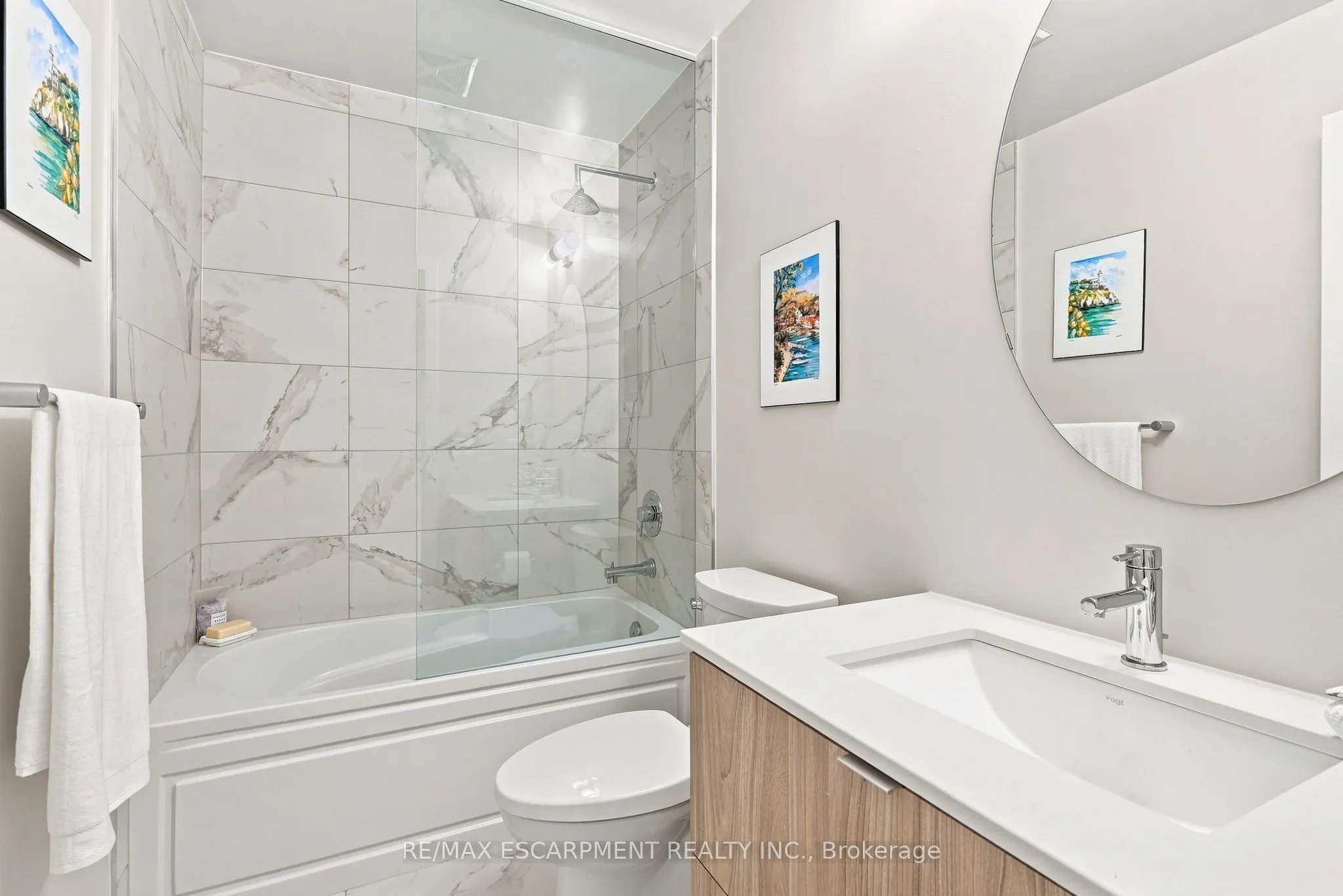8 Ann Street #902