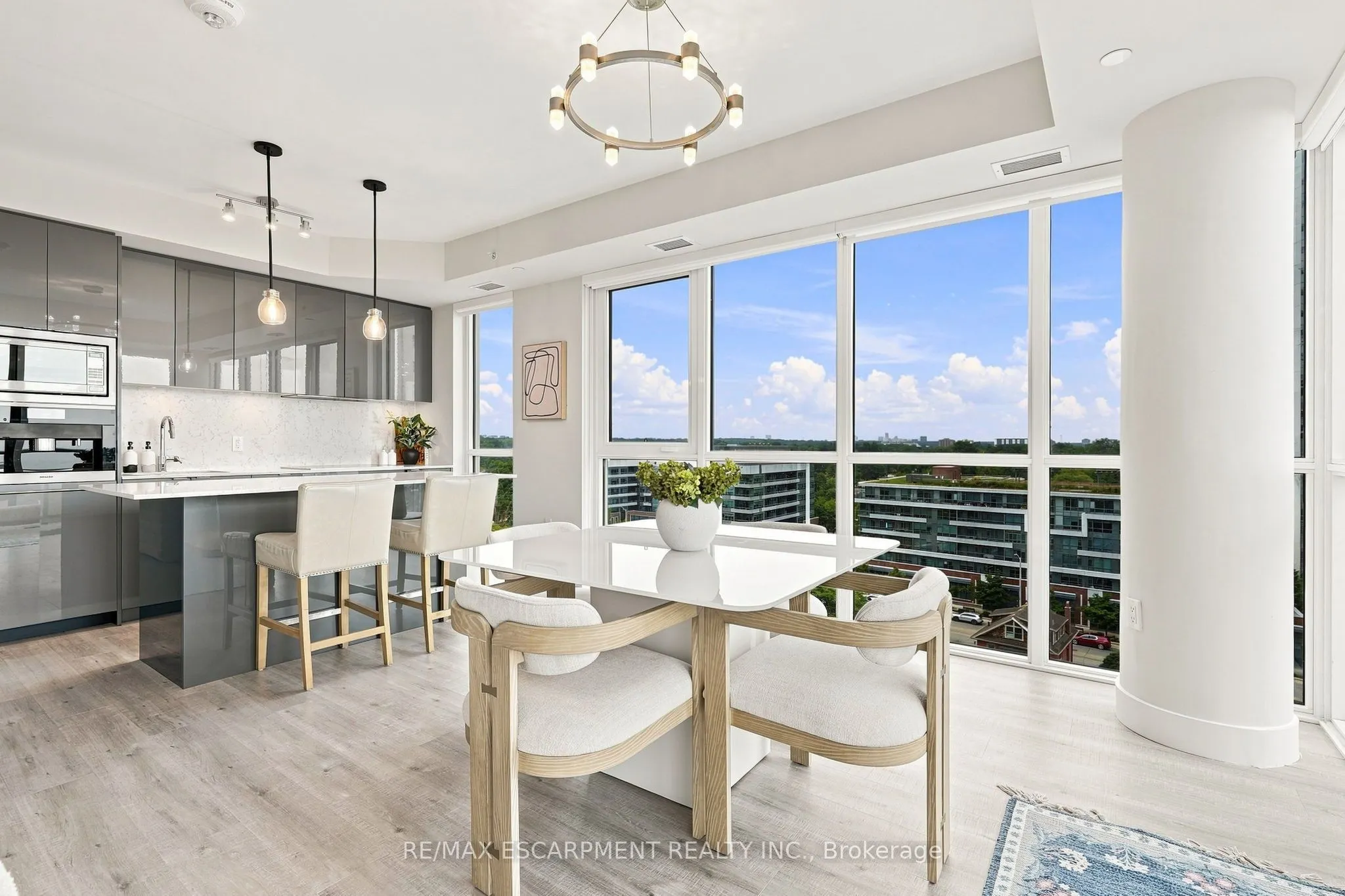 8 Ann Street #902
