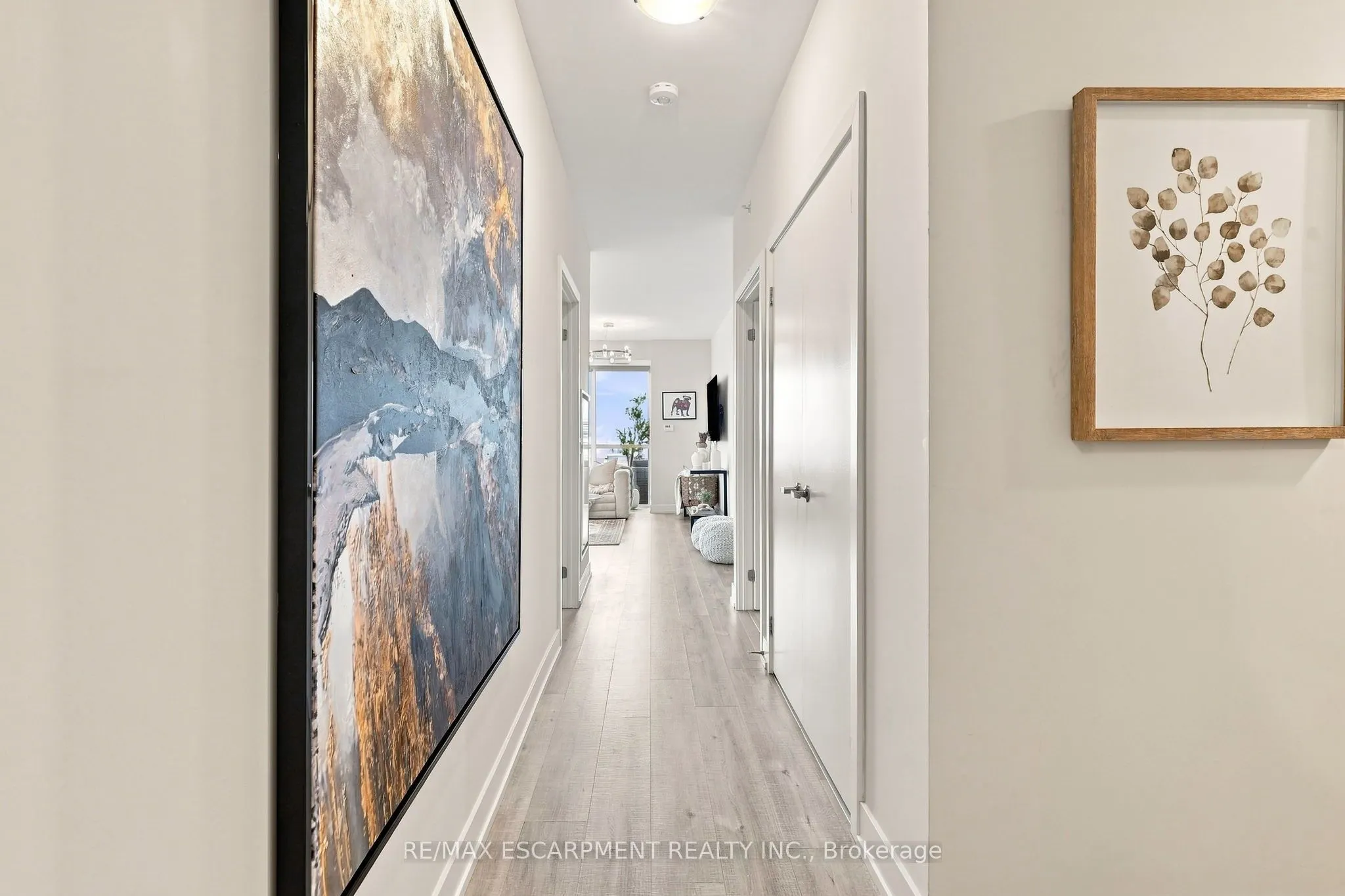 8 Ann Street #902