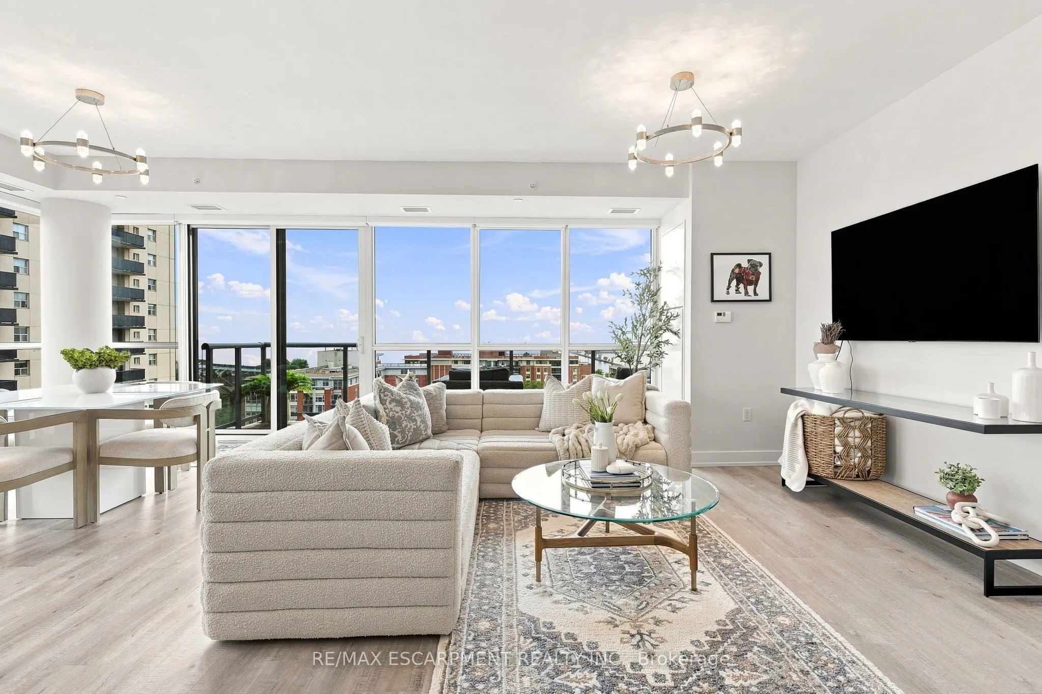 8 Ann Street #902