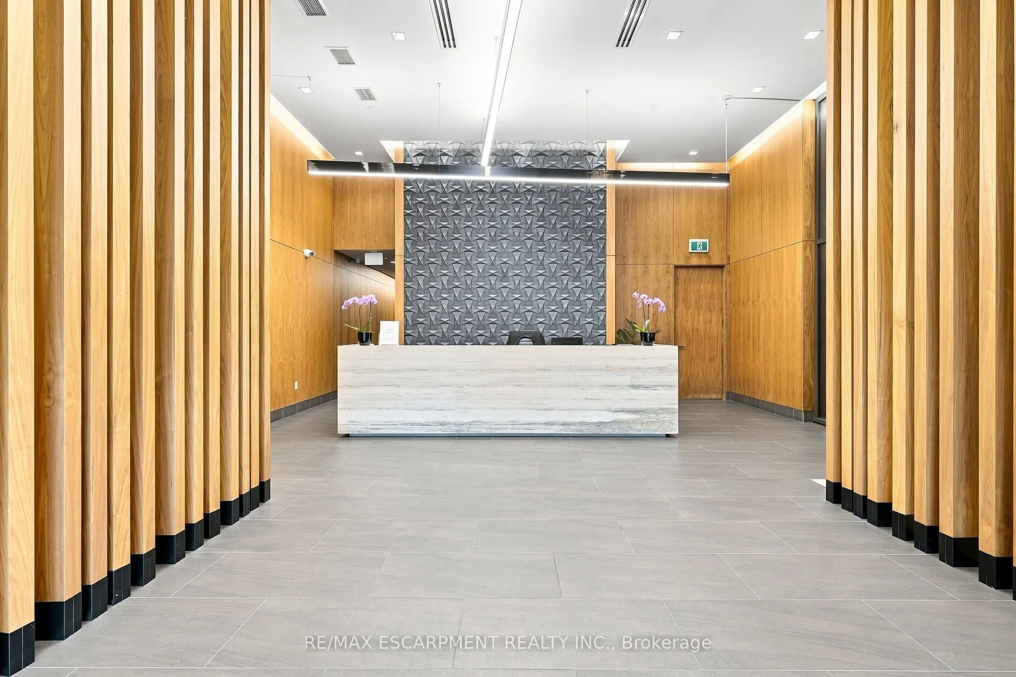 8 Ann Street #902