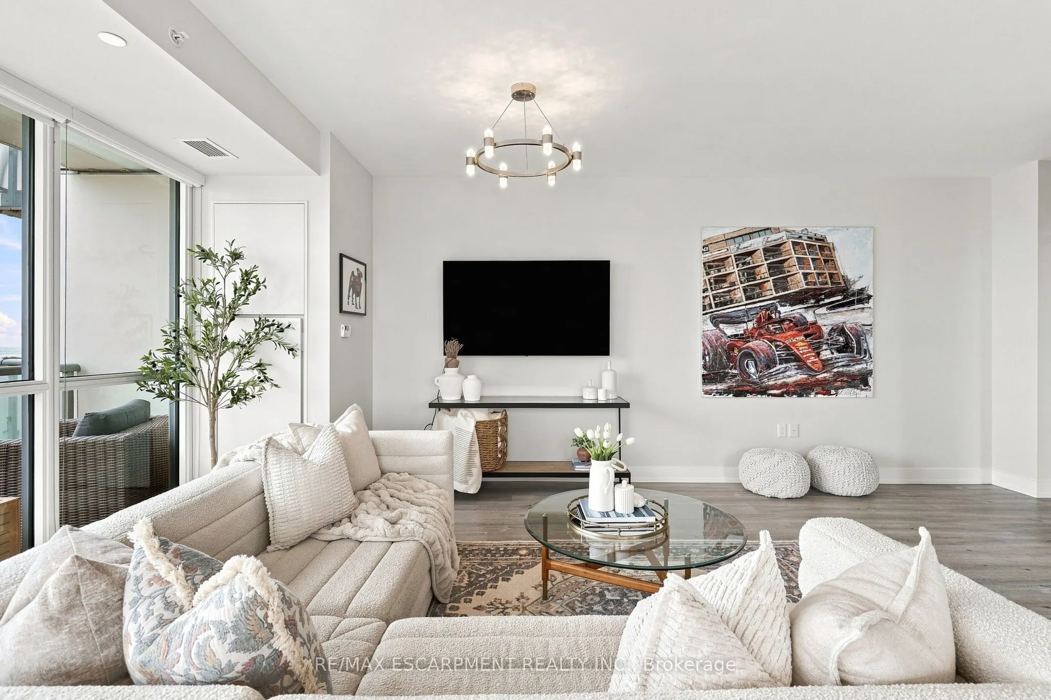 8 Ann Street #902