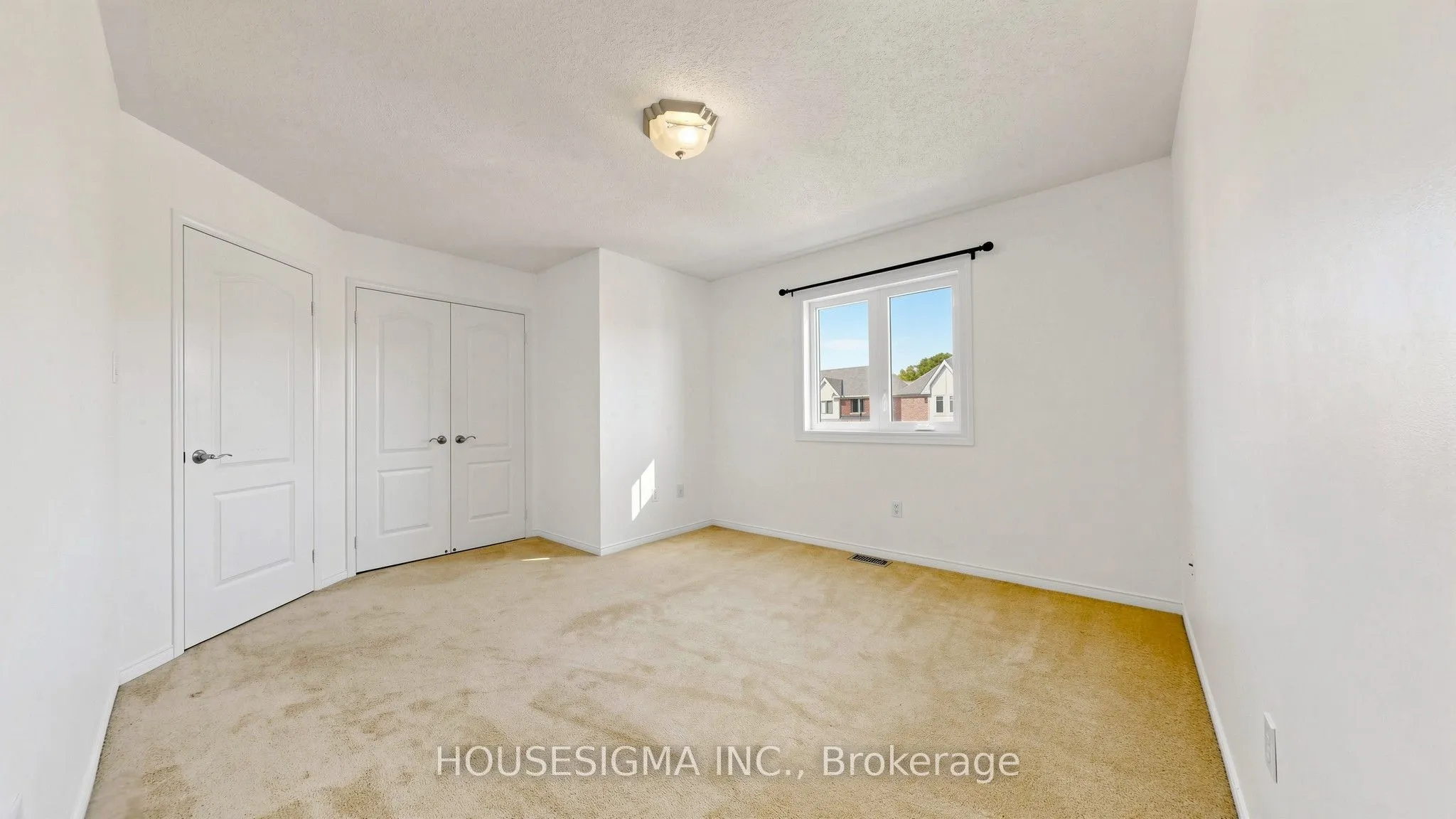 32 Willoughby Way