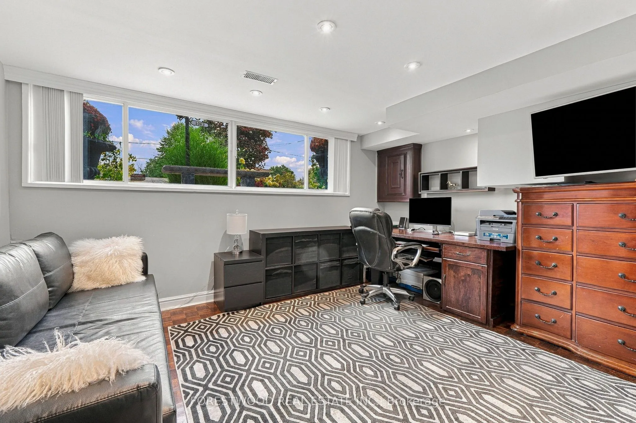 1063 Flagship Drive