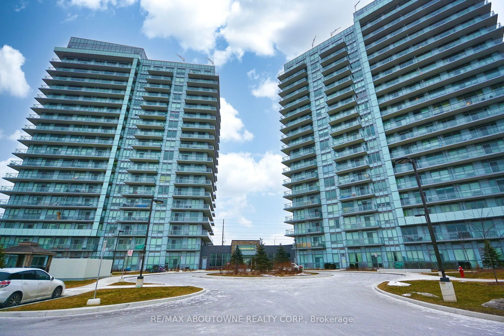 4677 Glen Erin Drive #1202