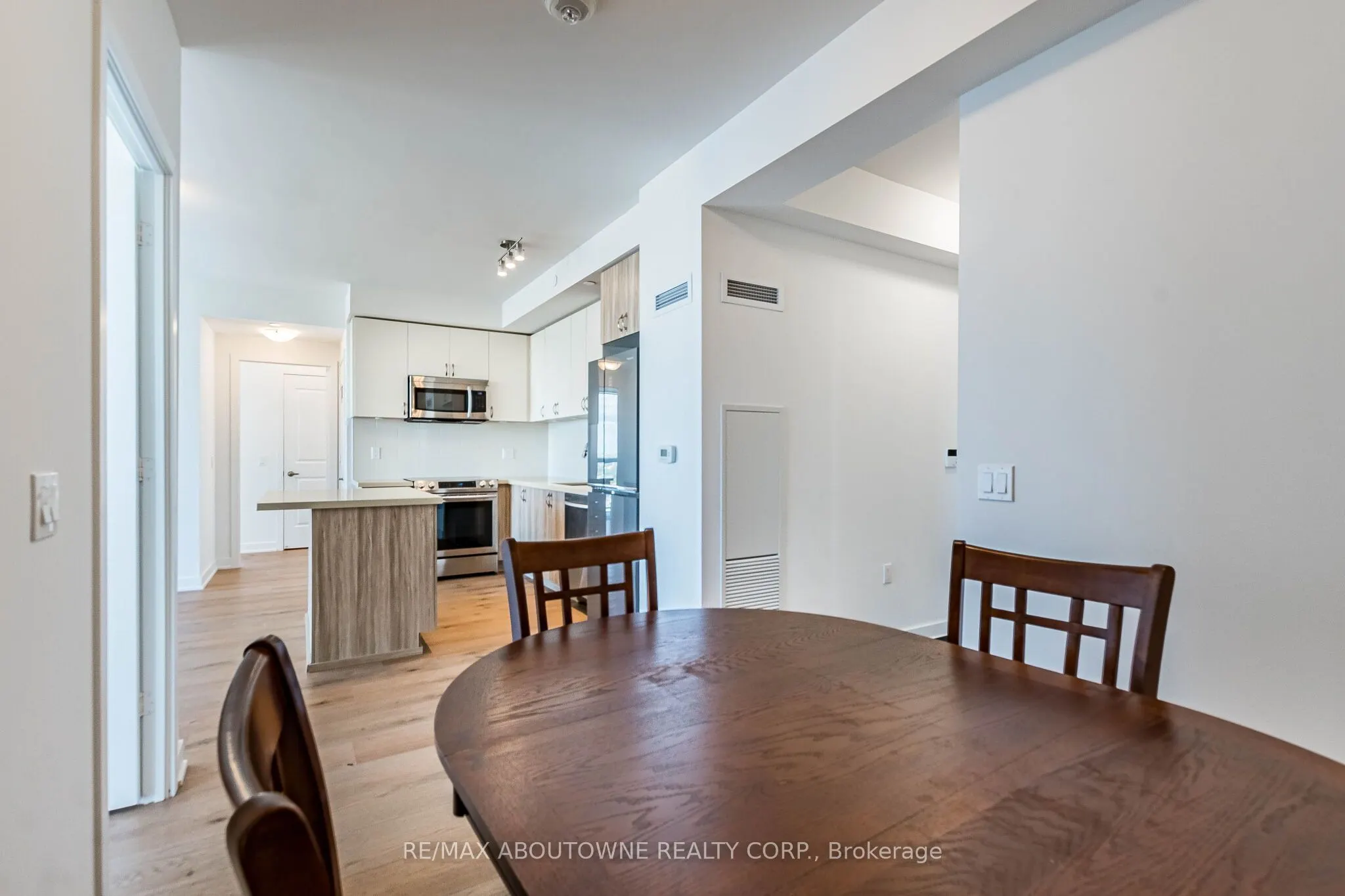 4677 Glen Erin Drive #1202