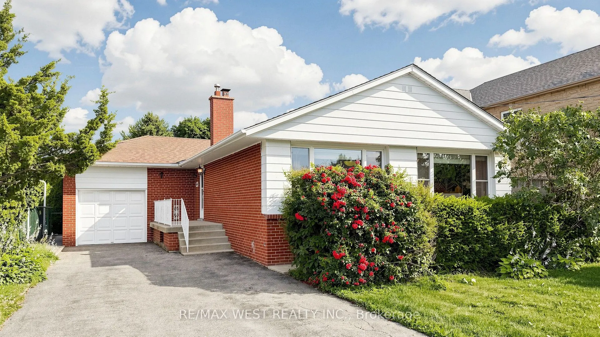 32 Allonsius Drive