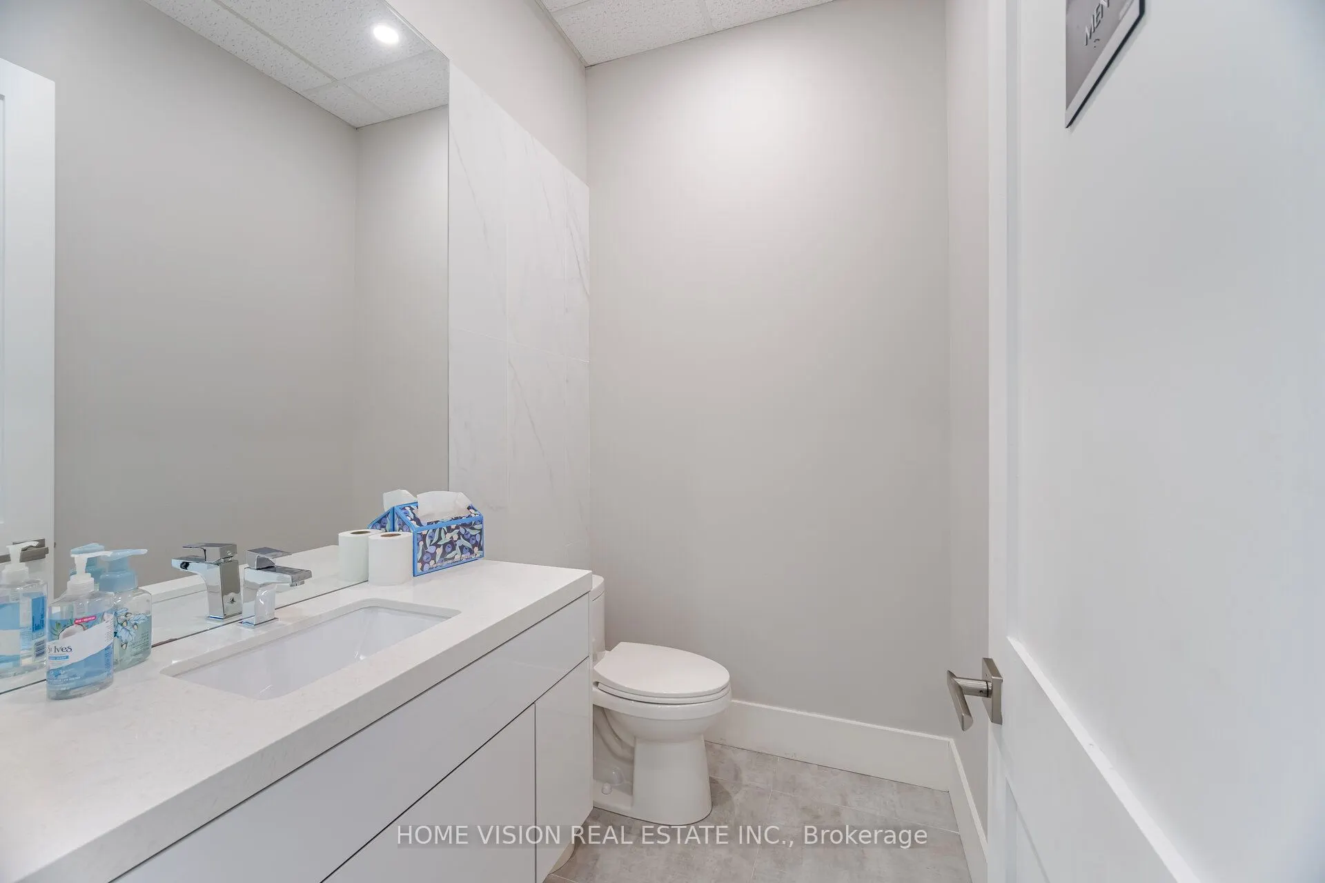 315 Traders Boulevard E #11
