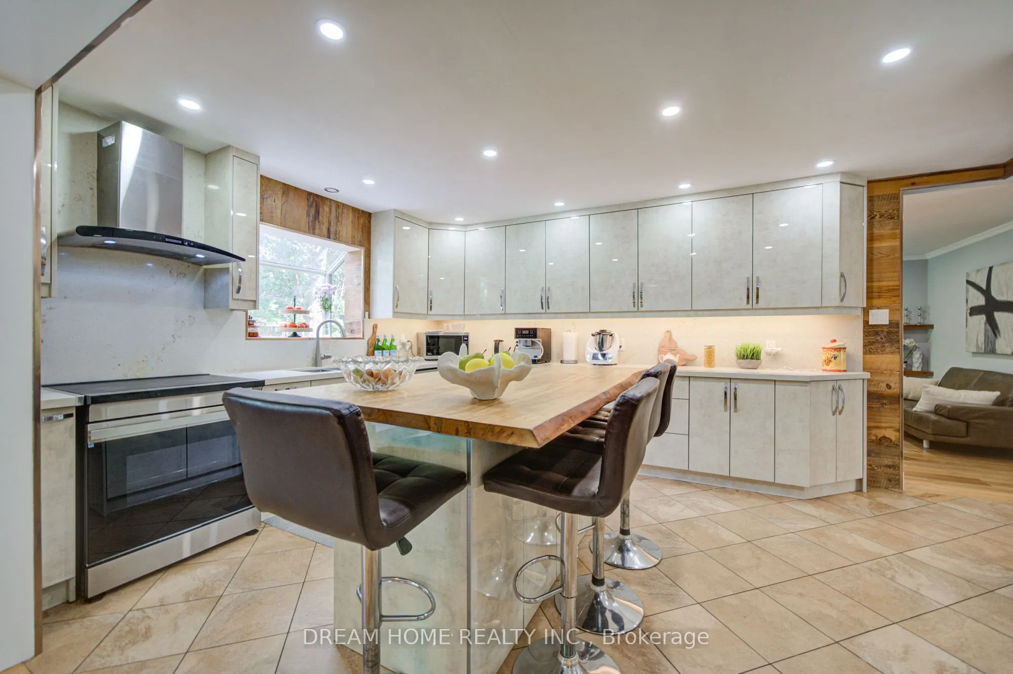 2263 Taylor's Orchard