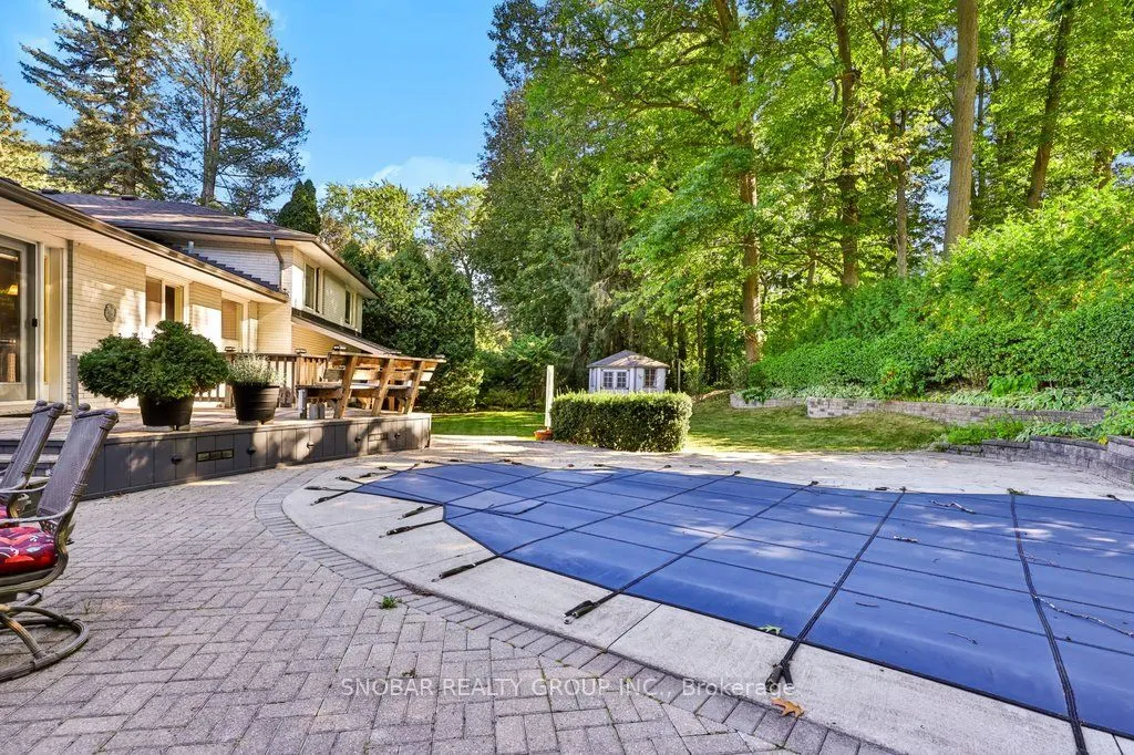1302 Greenoaks Drive