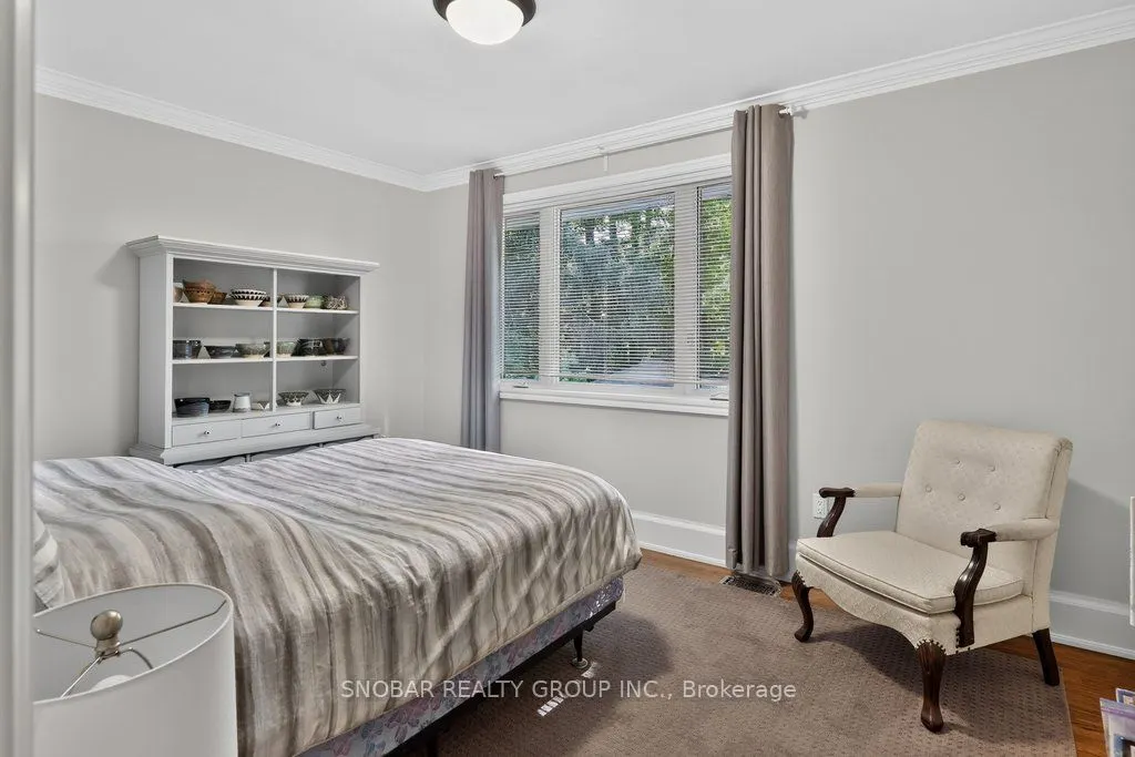 1302 Greenoaks Drive