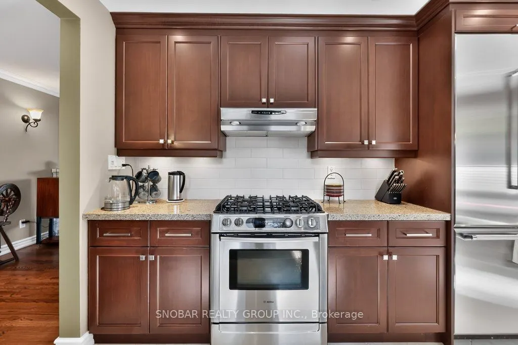 1302 Greenoaks Drive