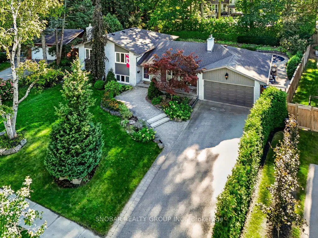 1302 Greenoaks Drive