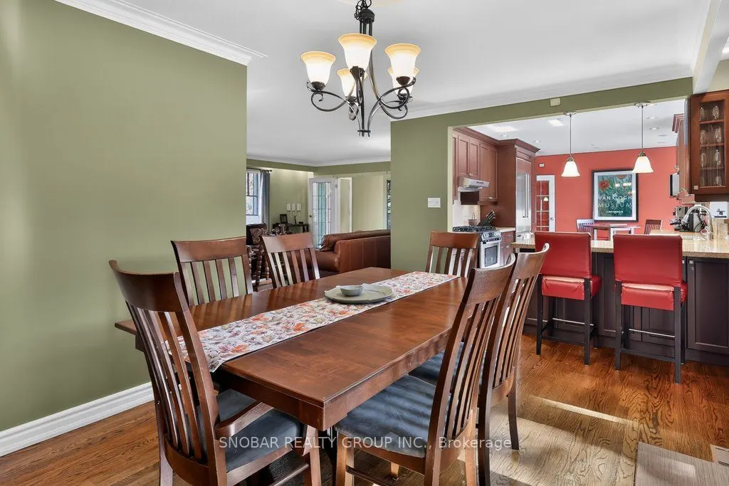 1302 Greenoaks Drive