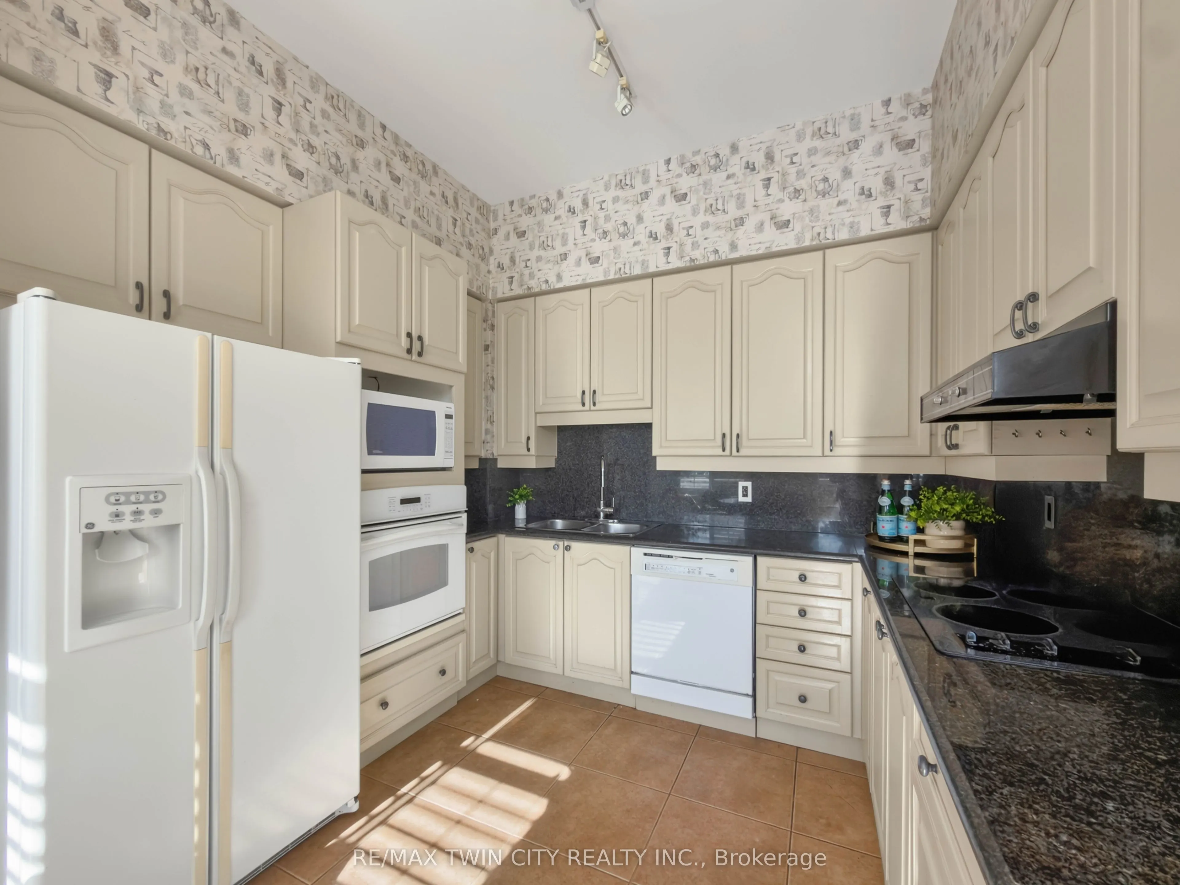 65 Port Street E #107