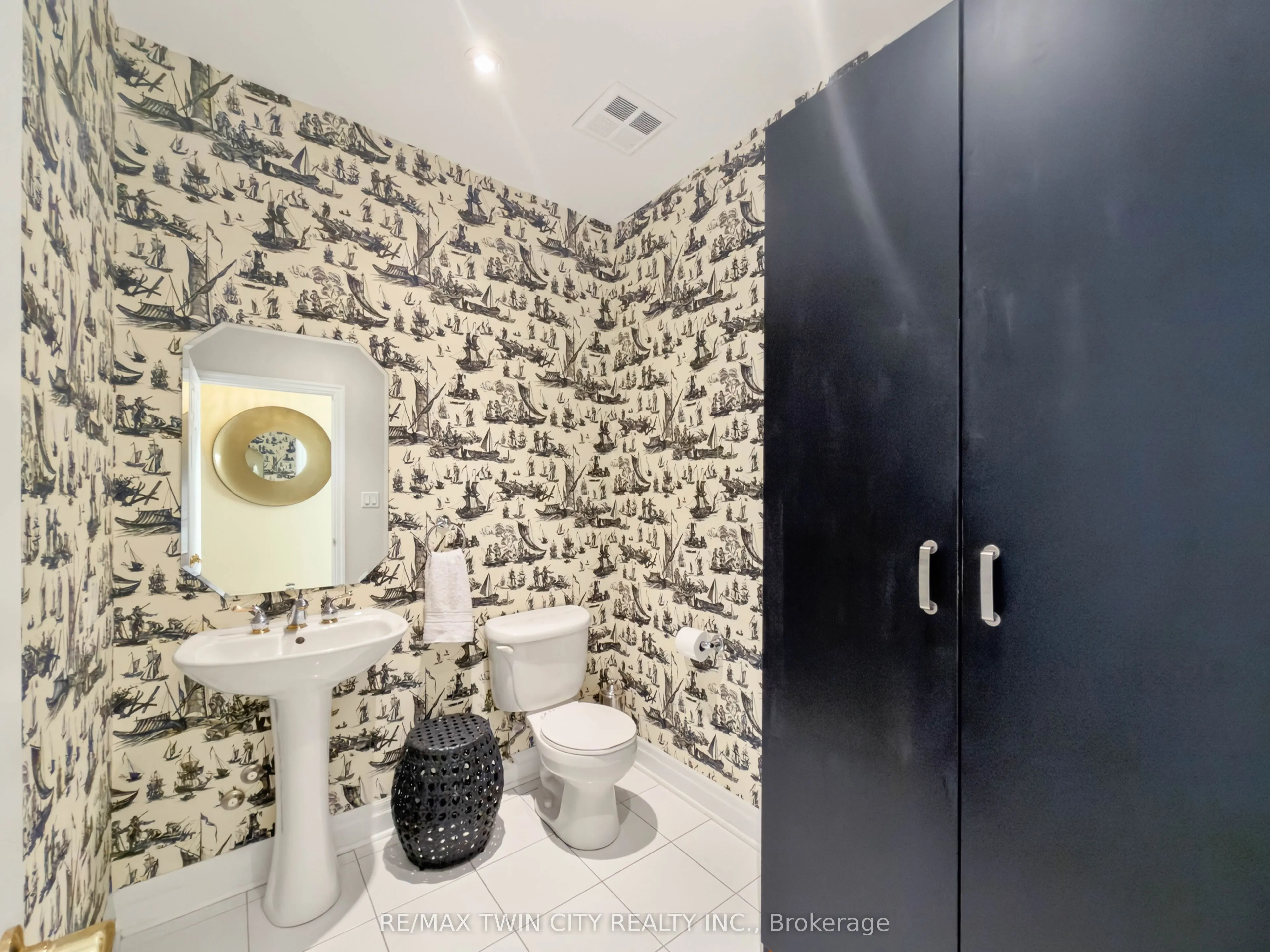 65 Port Street E #107