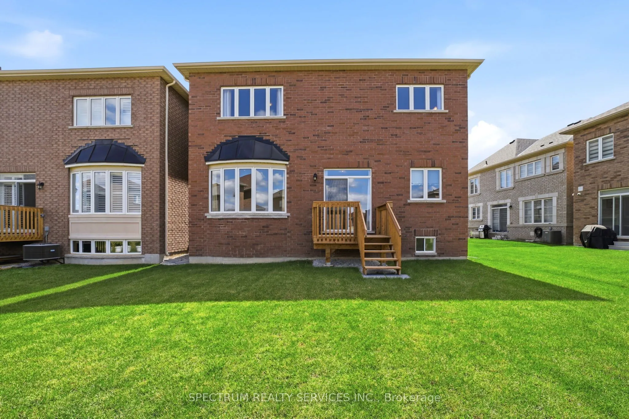 70 Stratford Drive